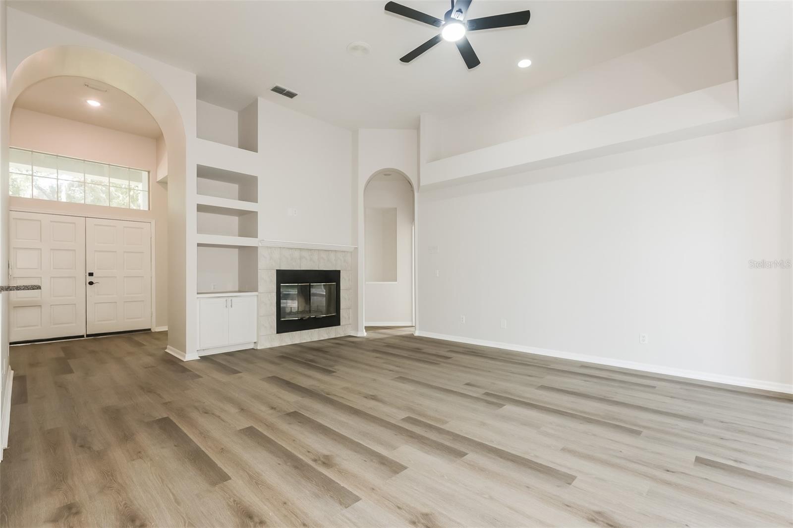 3810 SPRUCE PINE DR, VALRICO, FL, 33596