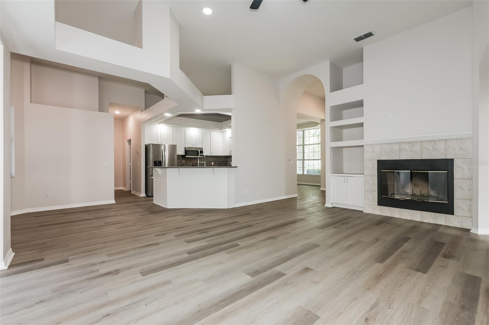 3810 SPRUCE PINE DR, VALRICO, FL, 33596