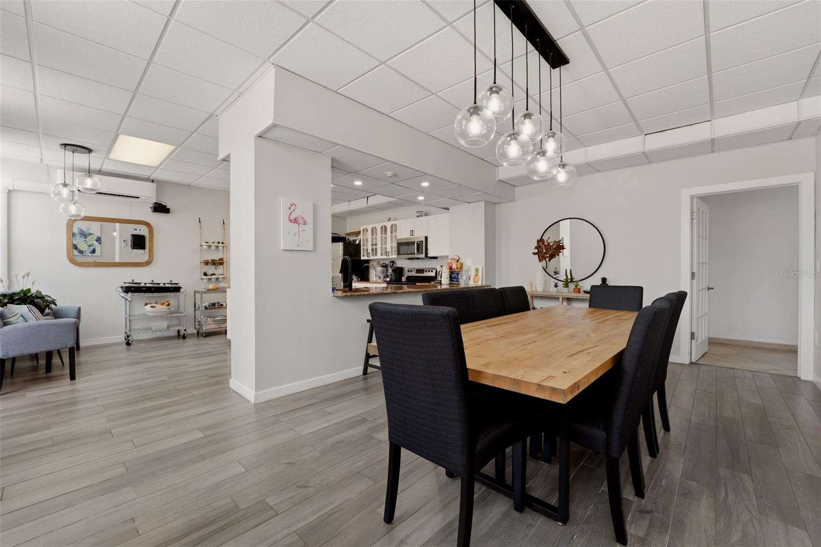 33 S GULFSTREAM AVE #704, SARASOTA, FL, 34236