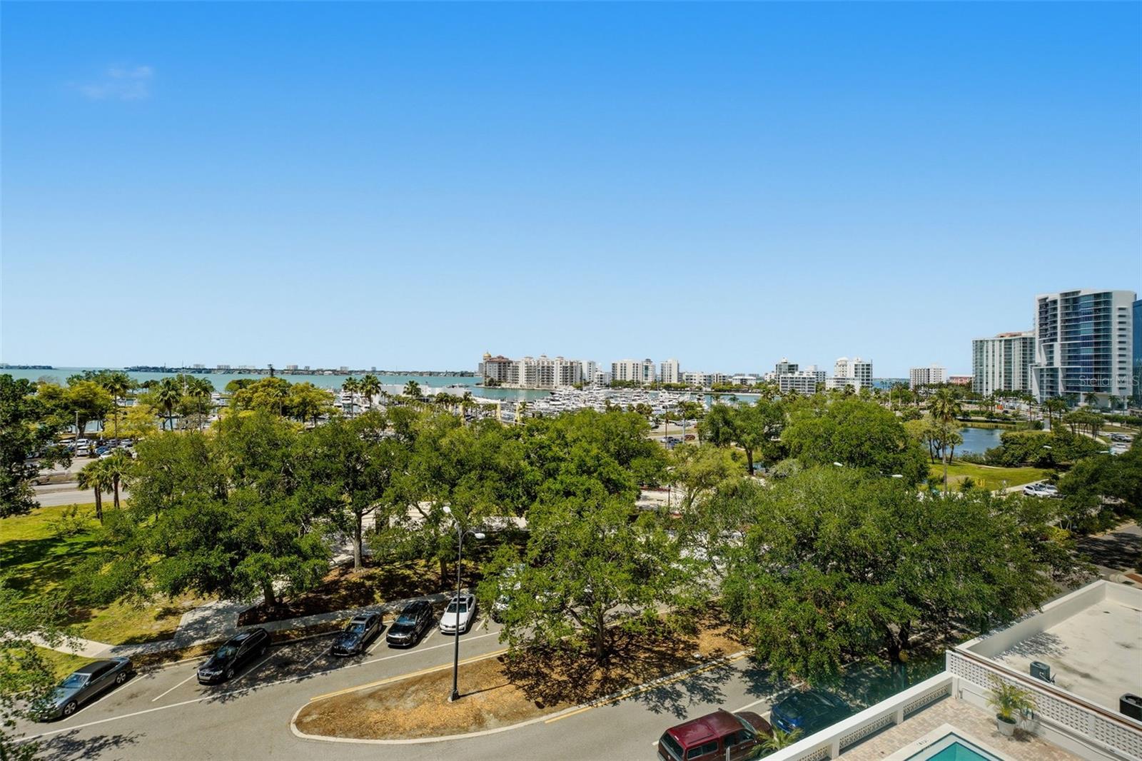 33 S GULFSTREAM AVE #704, SARASOTA, FL, 34236