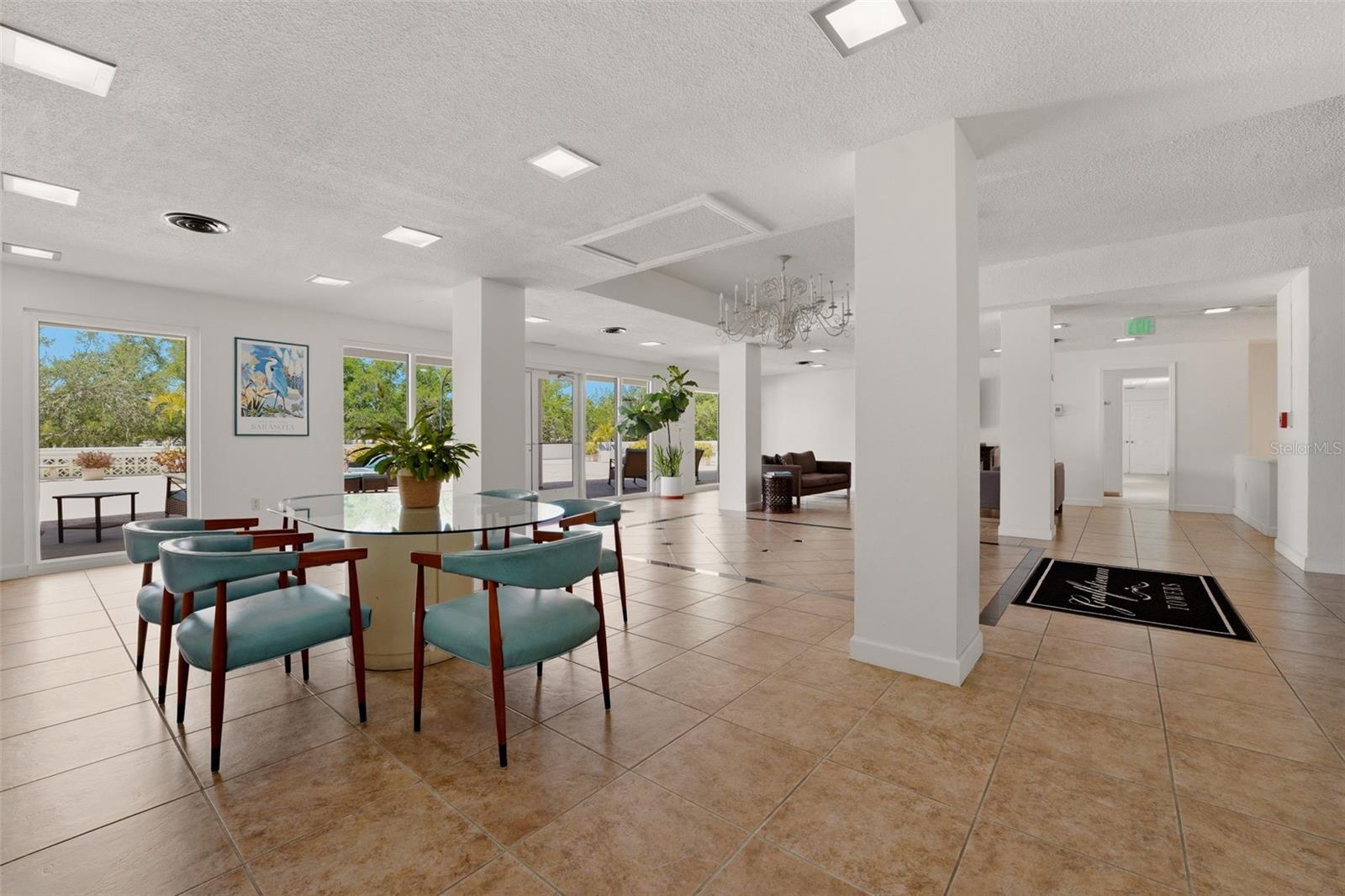 33 S GULFSTREAM AVE #704, SARASOTA, FL, 34236