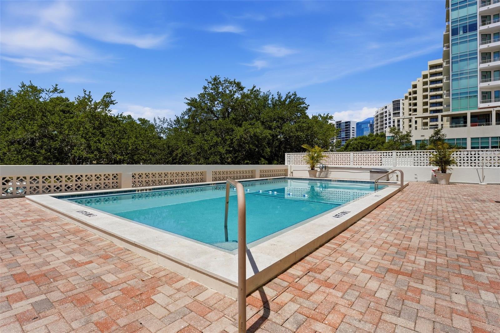 33 S GULFSTREAM AVE #704, SARASOTA, FL, 34236