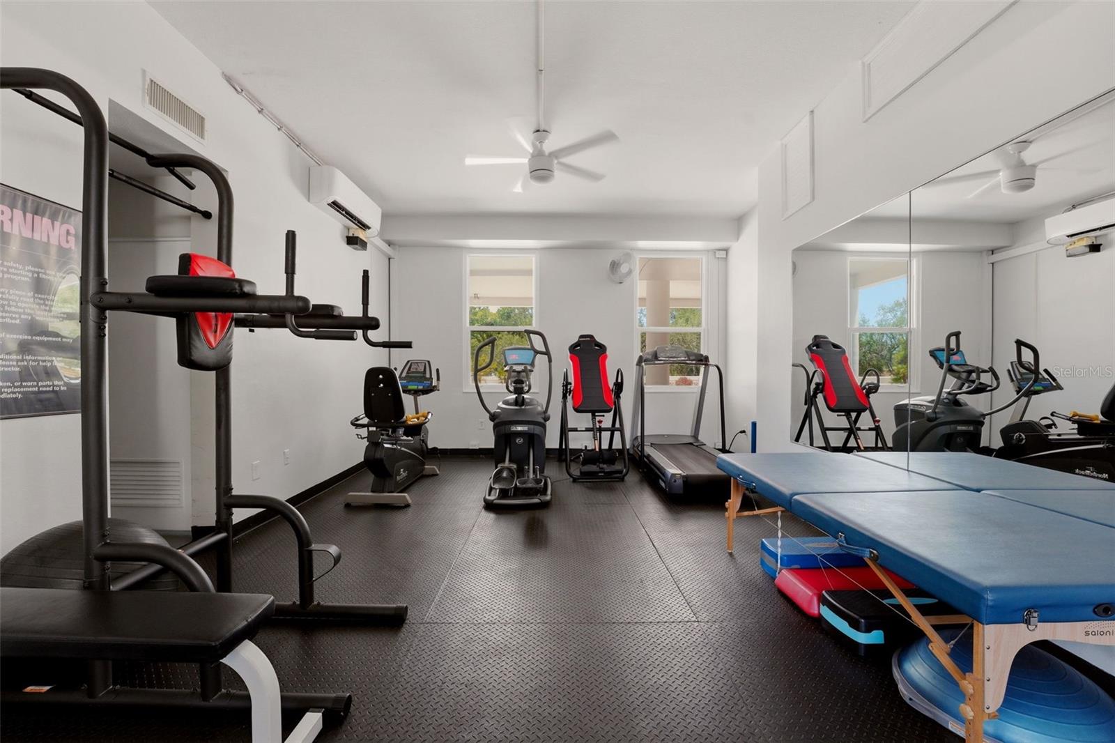 33 S GULFSTREAM AVE #704, SARASOTA, FL, 34236