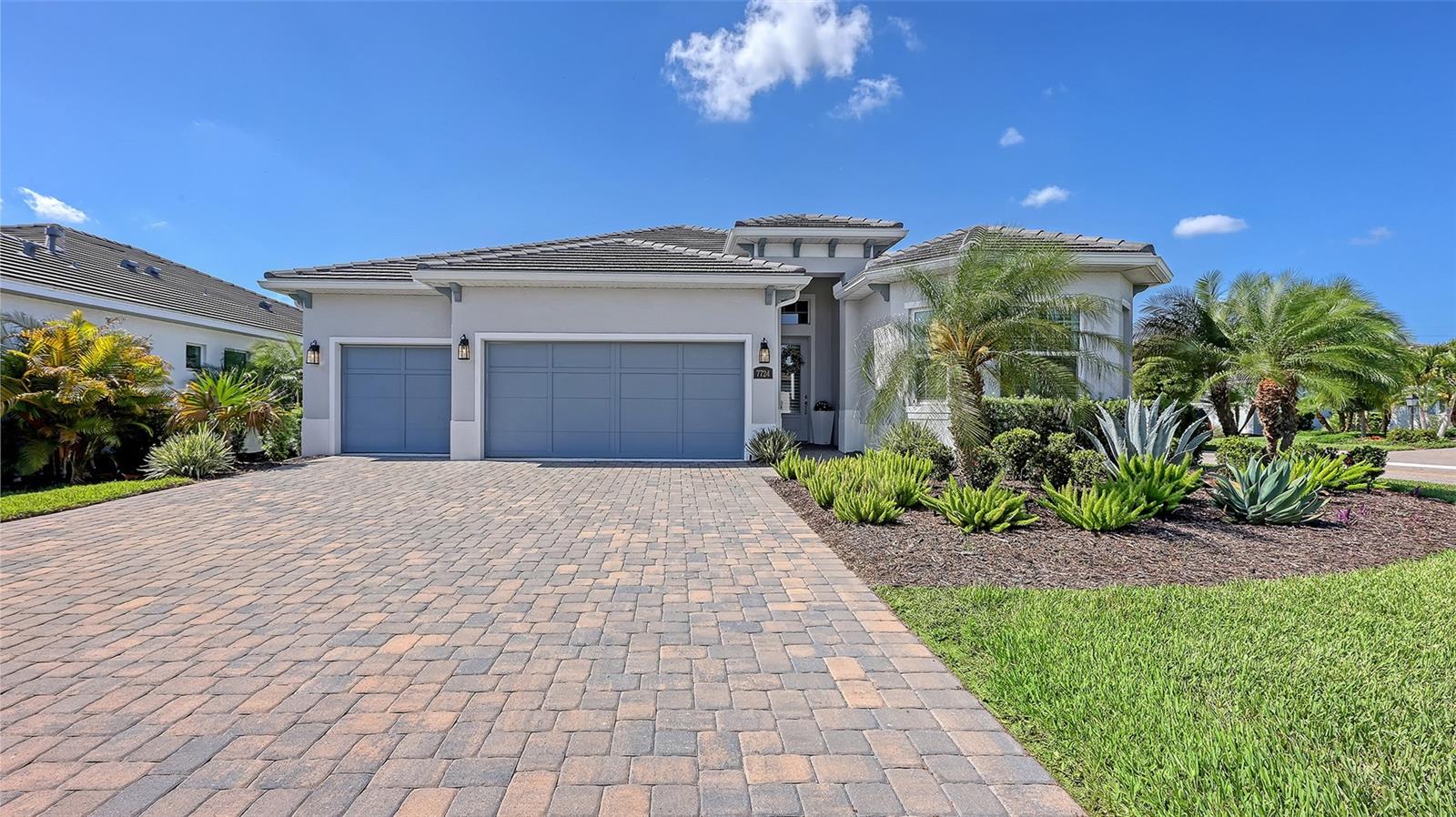 7724 SANDHILL LAKE DR, SARASOTA, FL, 34241