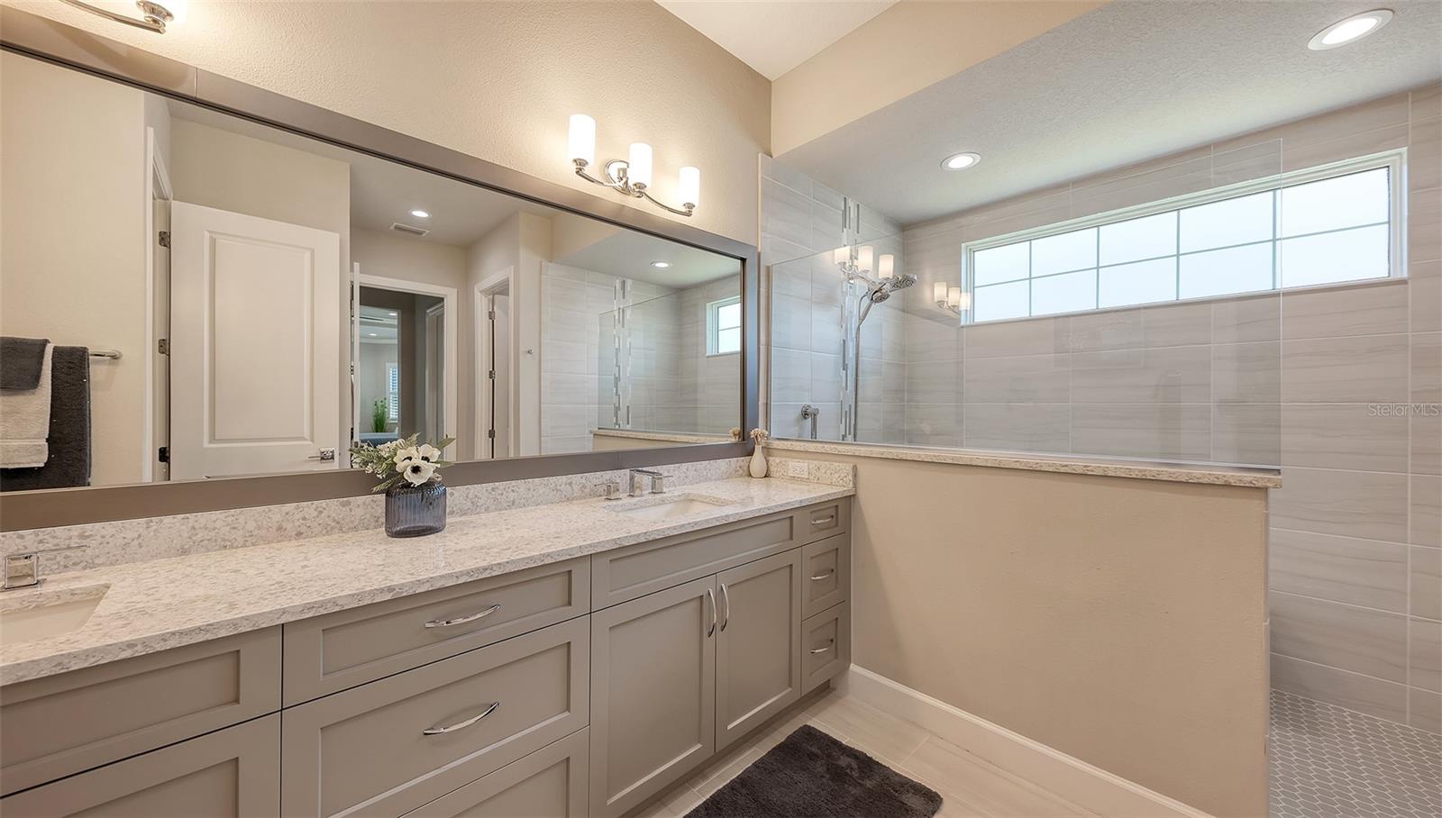 7724 SANDHILL LAKE DR, SARASOTA, FL, 34241
