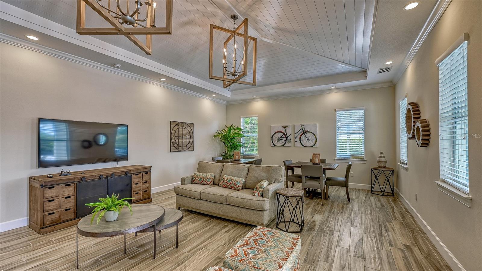 7724 SANDHILL LAKE DR, SARASOTA, FL, 34241