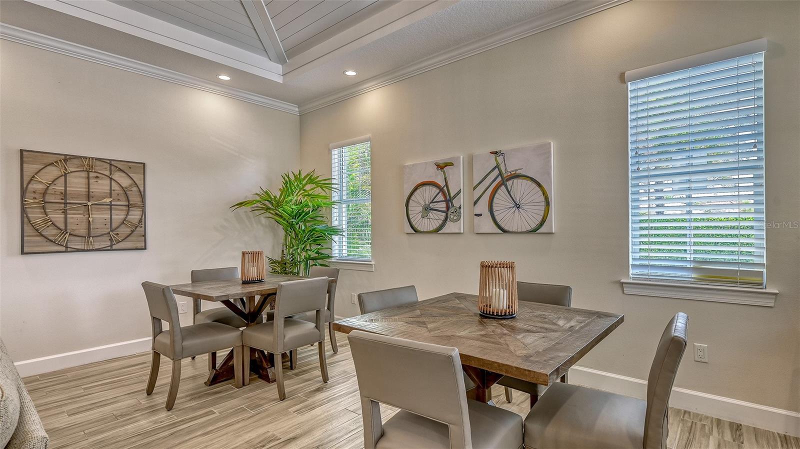 7724 SANDHILL LAKE DR, SARASOTA, FL, 34241
