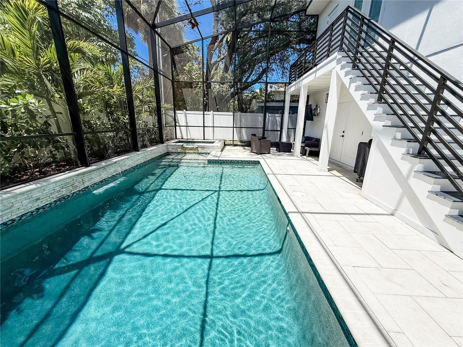 510 CHANNEL DR, TAMPA, FL, 33606