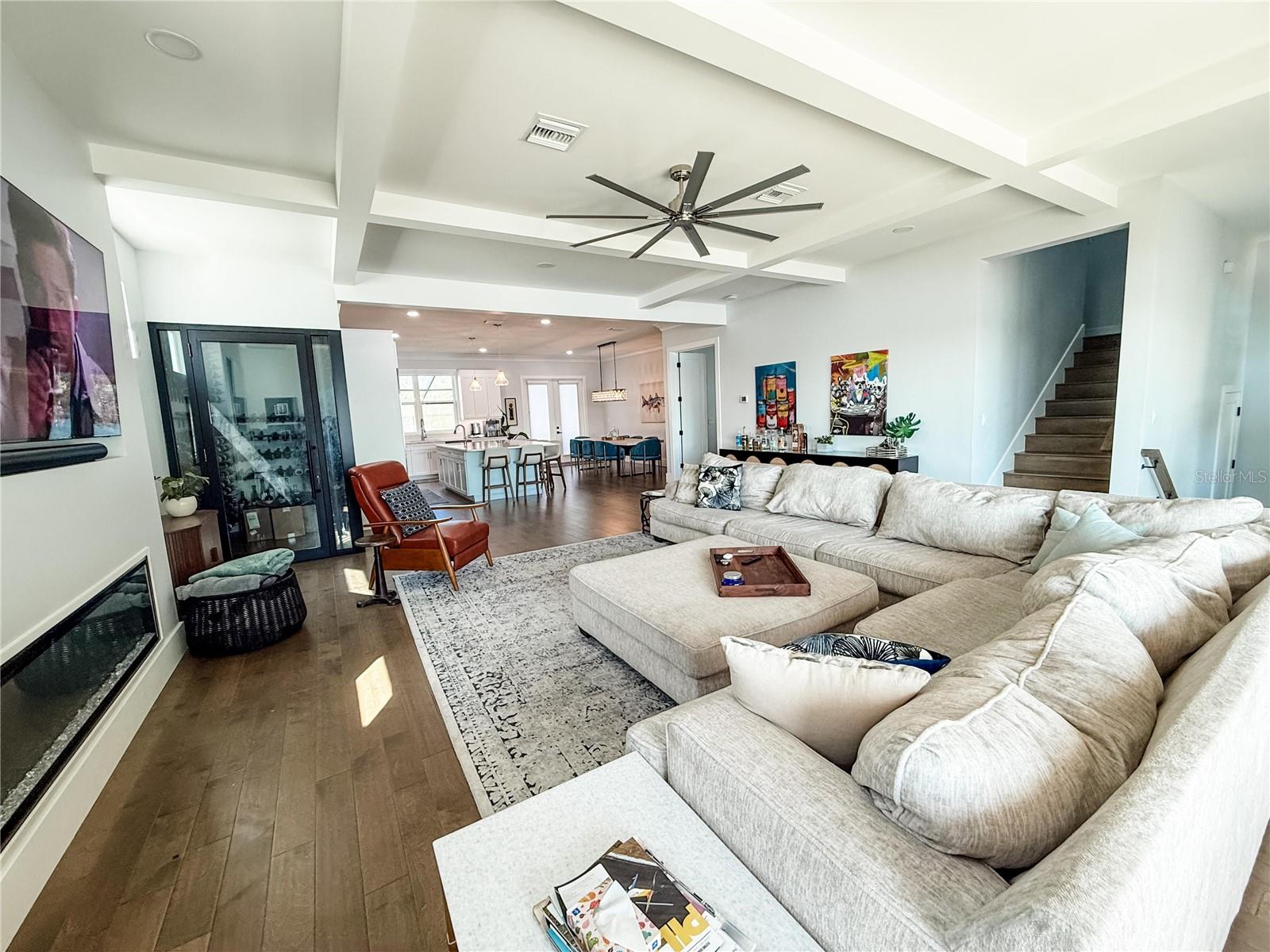 510 CHANNEL DR, TAMPA, FL, 33606