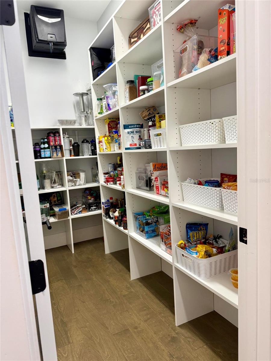 510 CHANNEL DR, TAMPA, FL, 33606