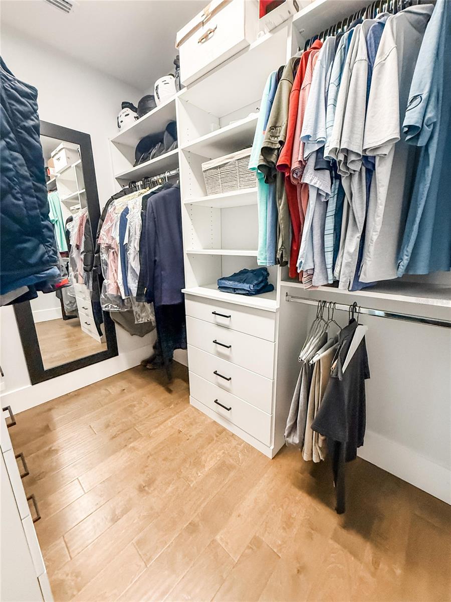 510 CHANNEL DR, TAMPA, FL, 33606