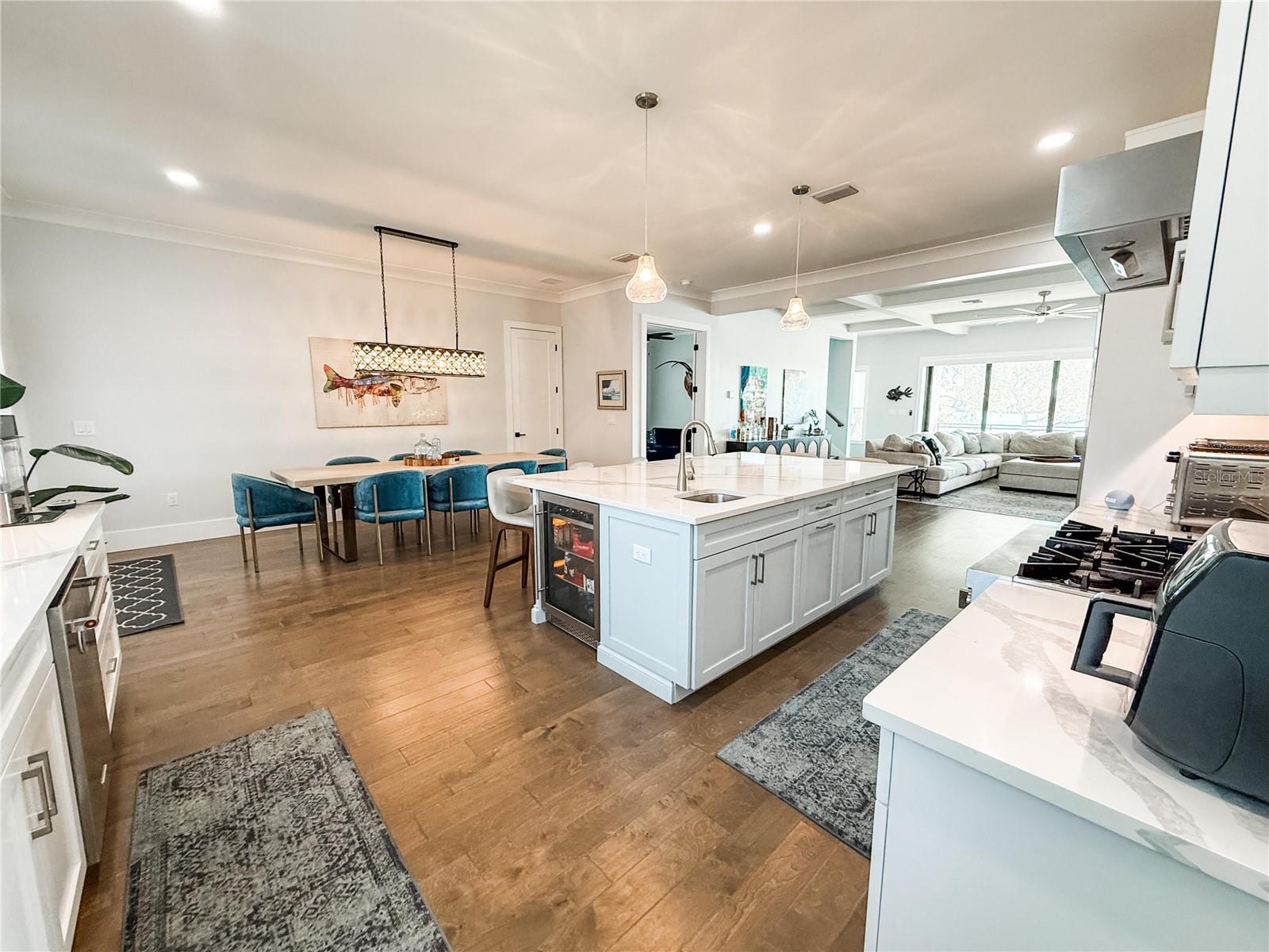 510 CHANNEL DR, TAMPA, FL, 33606