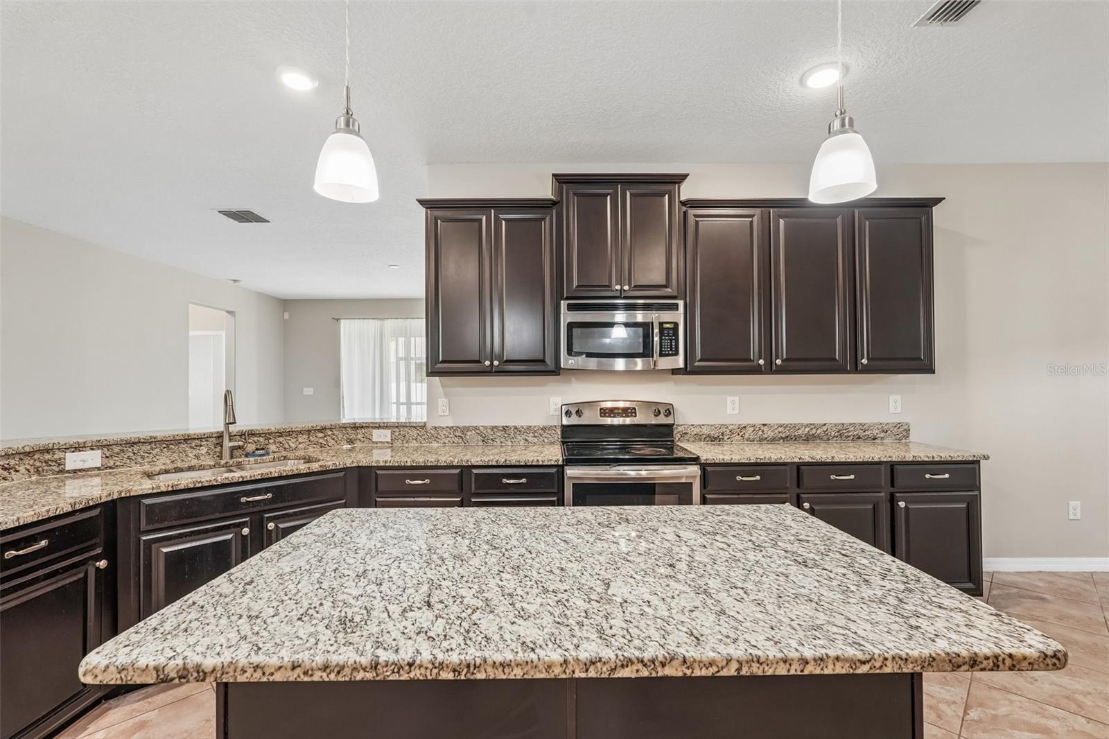 2426 CUMBERLAND CLIFF DR, RUSKIN, FL, 33570
