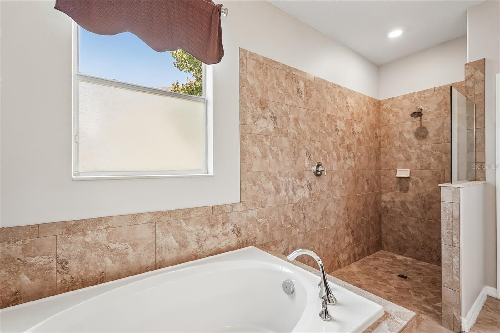 2426 CUMBERLAND CLIFF DR, RUSKIN, FL, 33570
