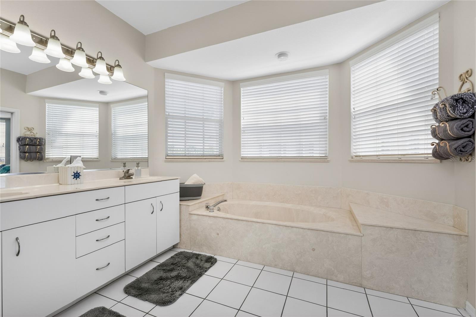 1390 BEACH RD #1, ENGLEWOOD, FL, 34223