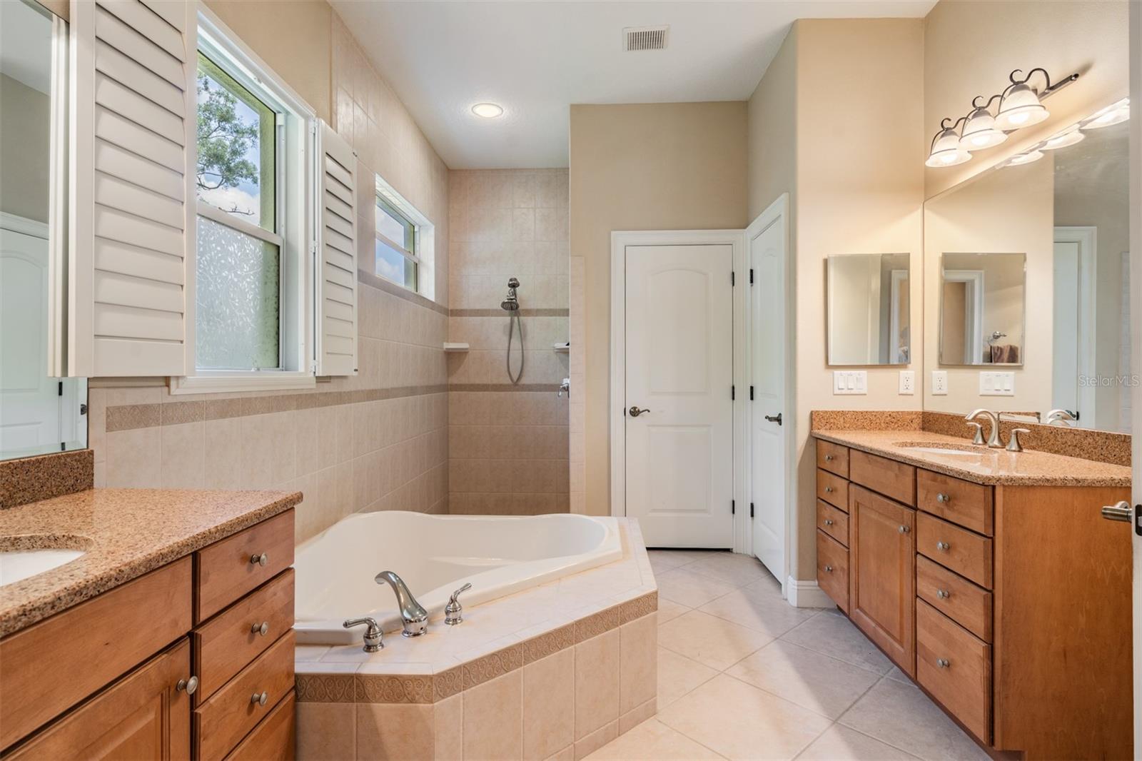 1575 QUAIL DR, DUNEDIN, FL, 34698