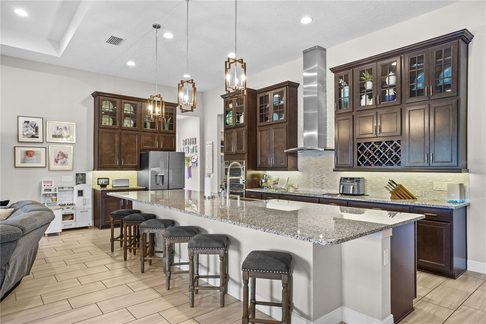 25863 CROSSINGS BLUFF LN, SORRENTO, FL, 32776