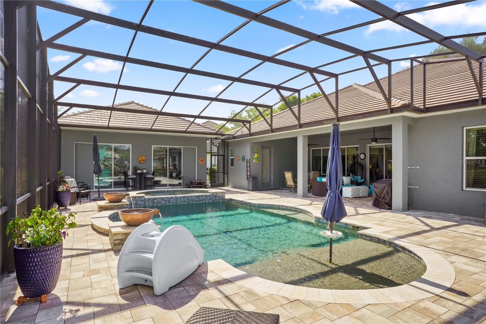 25863 CROSSINGS BLUFF LN, SORRENTO, FL, 32776