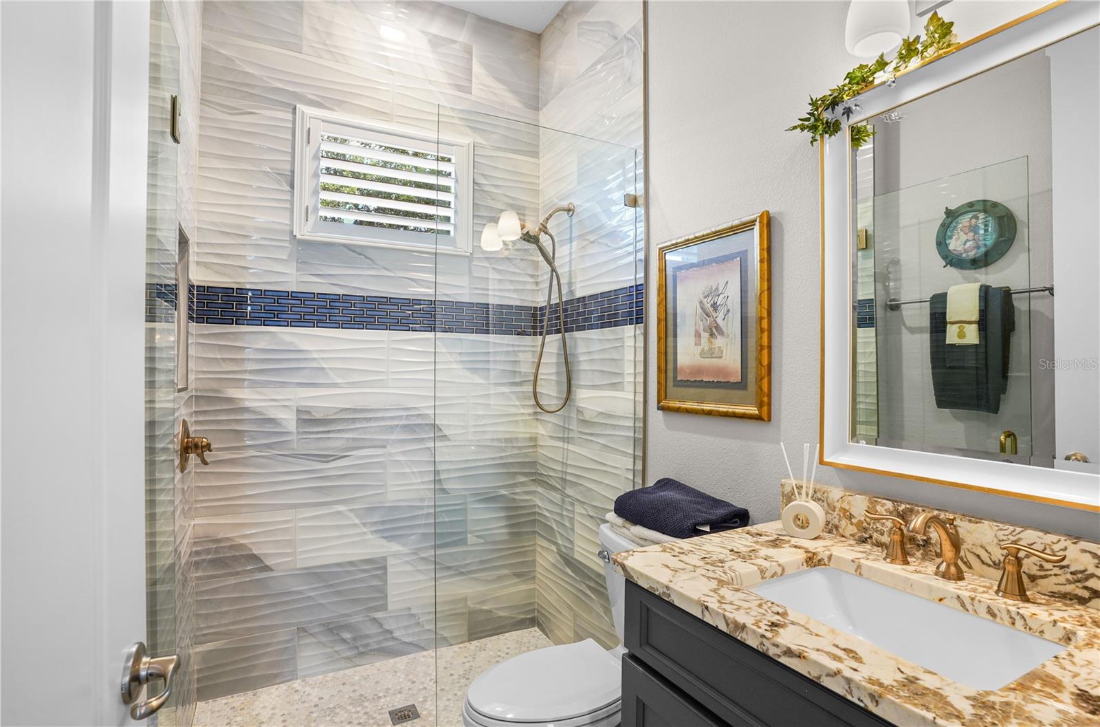 25863 CROSSINGS BLUFF LN, SORRENTO, FL, 32776