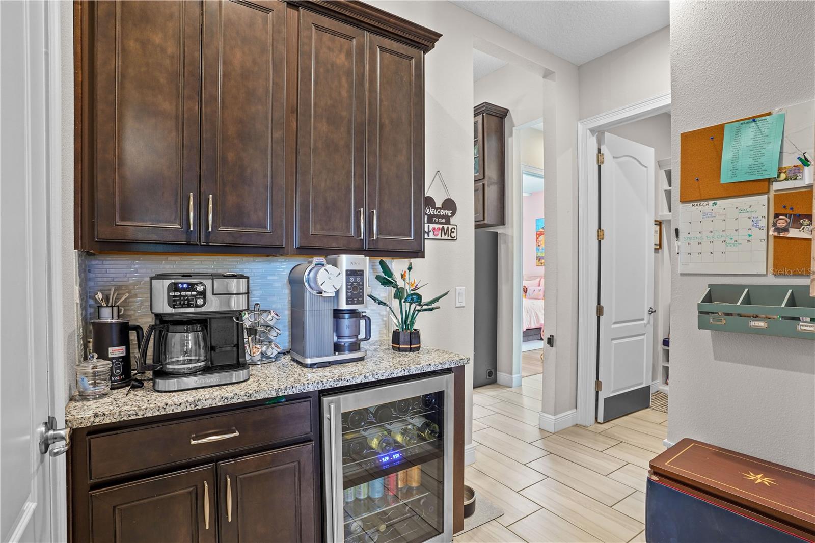 25863 CROSSINGS BLUFF LN, SORRENTO, FL, 32776