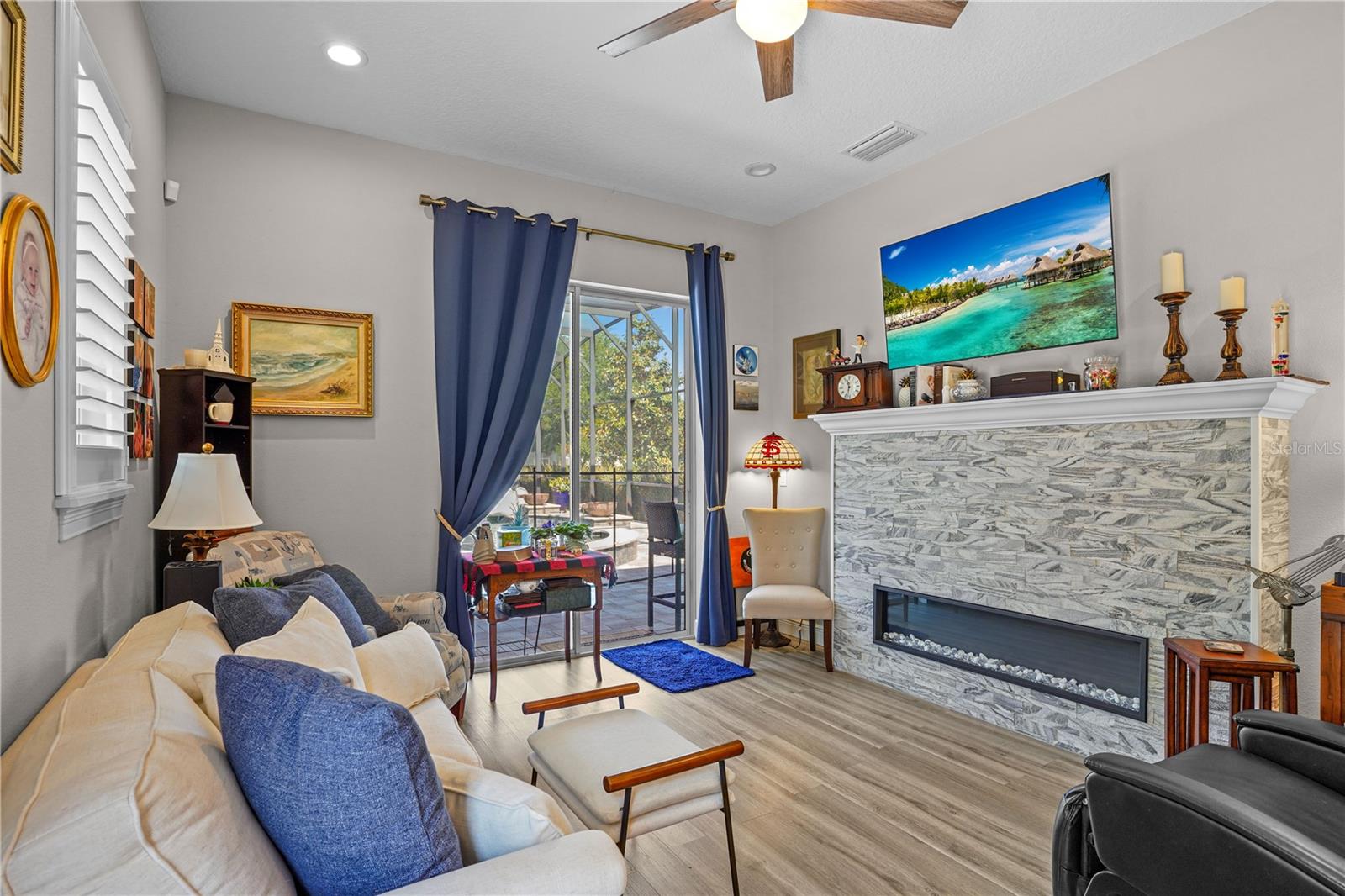 25863 CROSSINGS BLUFF LN, SORRENTO, FL, 32776