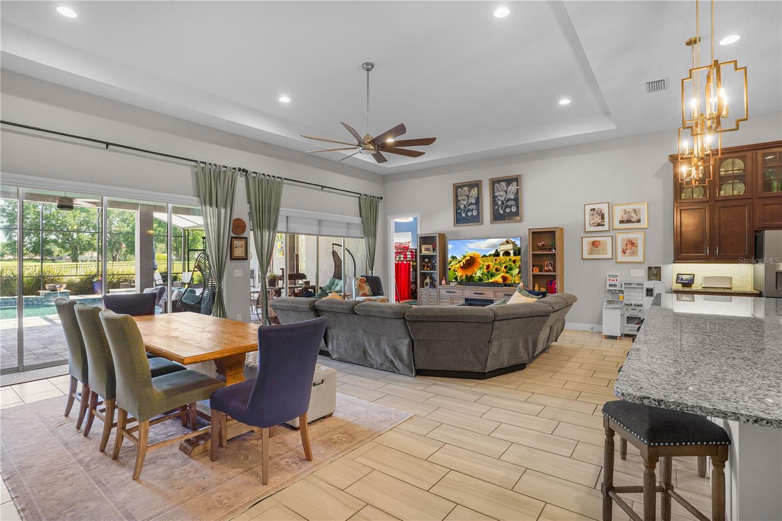 25863 CROSSINGS BLUFF LN, SORRENTO, FL, 32776