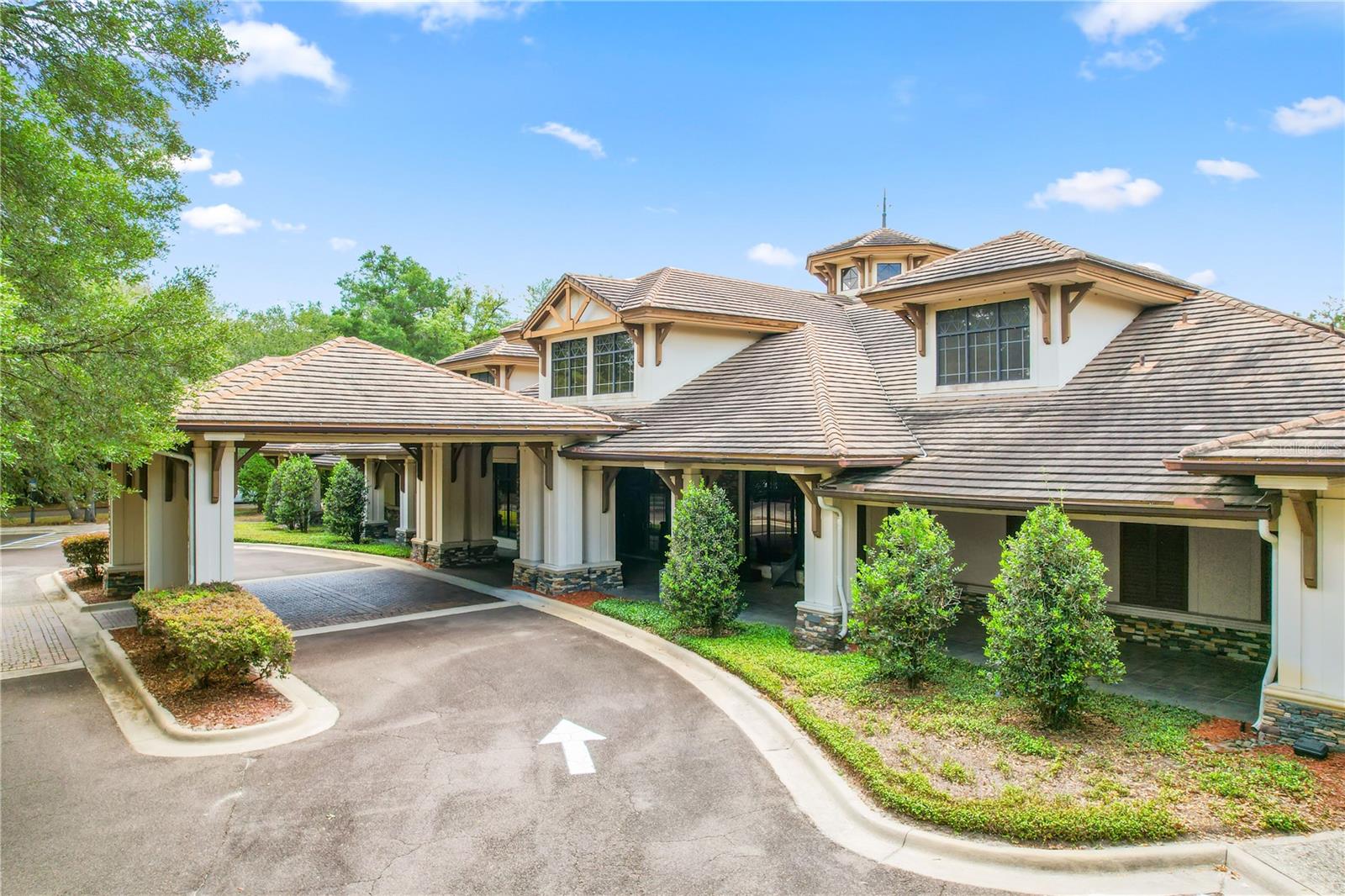 25863 CROSSINGS BLUFF LN, SORRENTO, FL, 32776