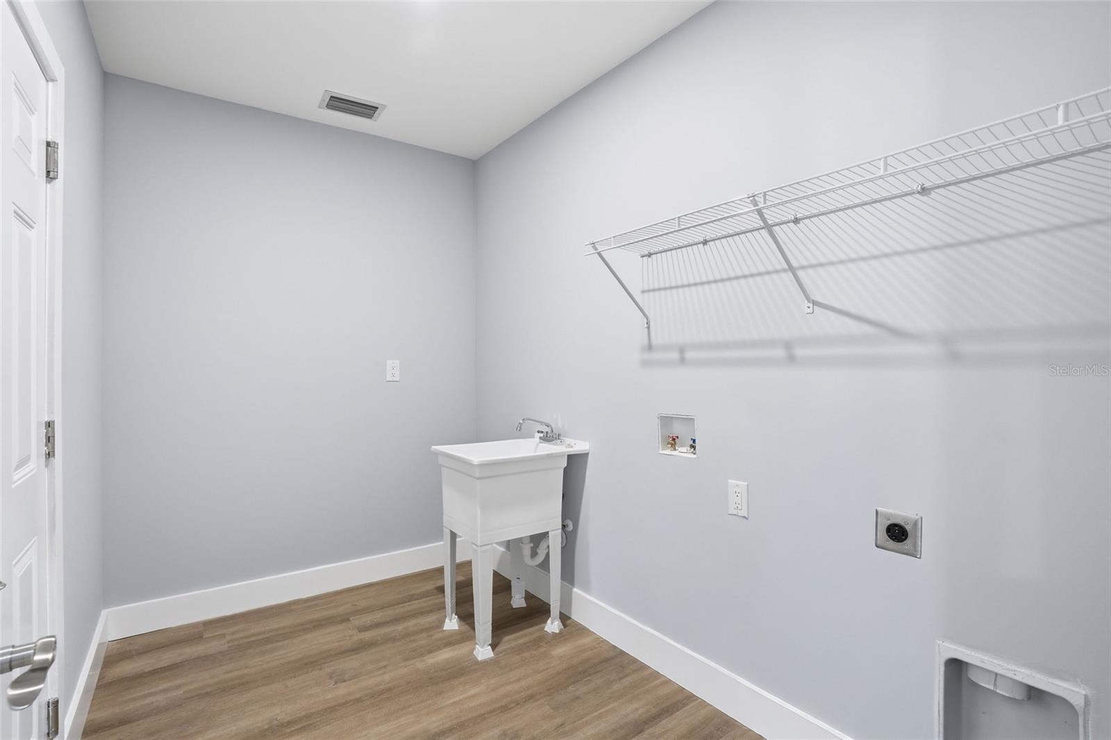 2720 NW 20TH TER, CAPE CORAL, FL, 33993