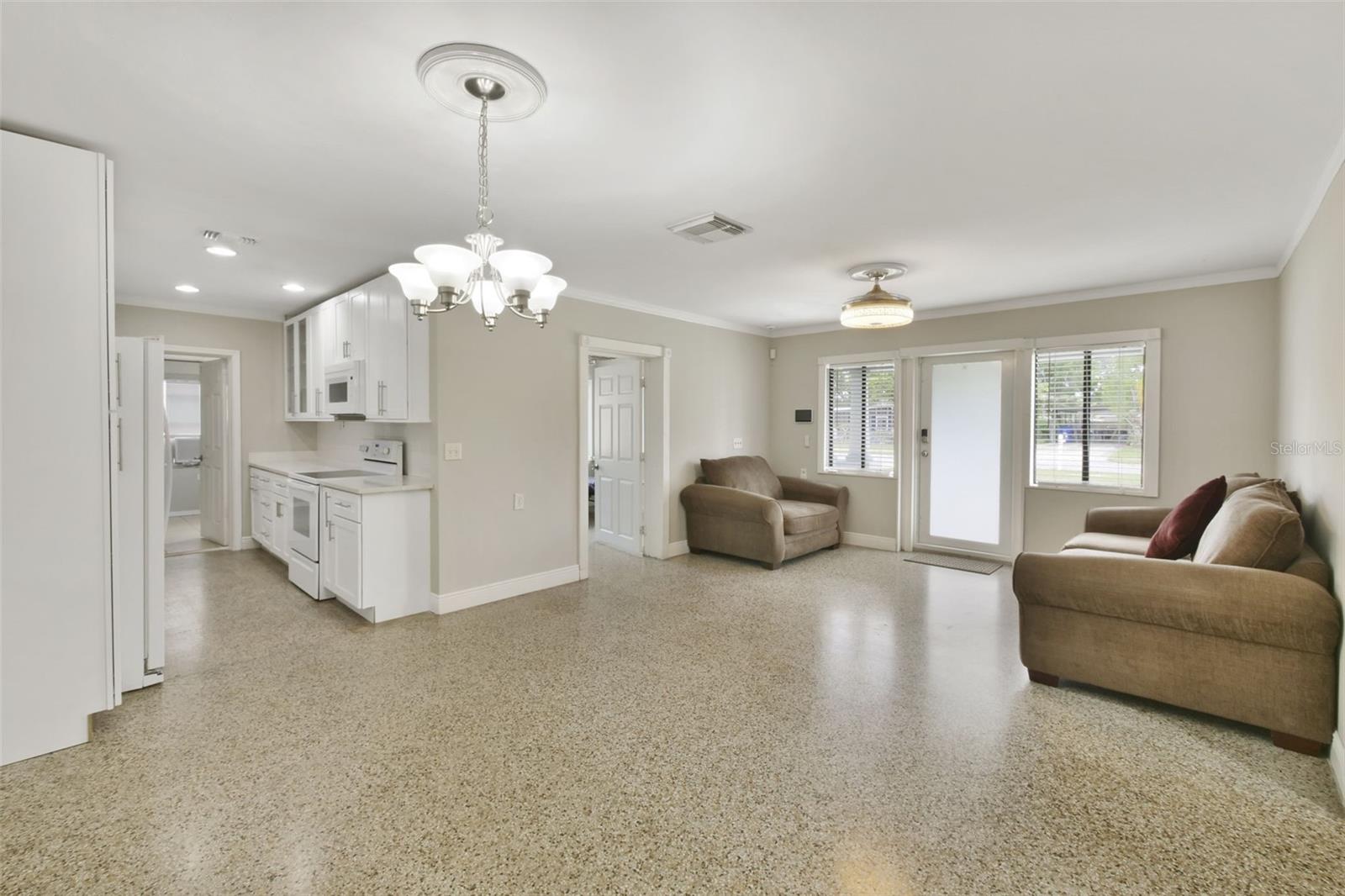 2331 W OAK ST, KISSIMMEE, FL, 34741