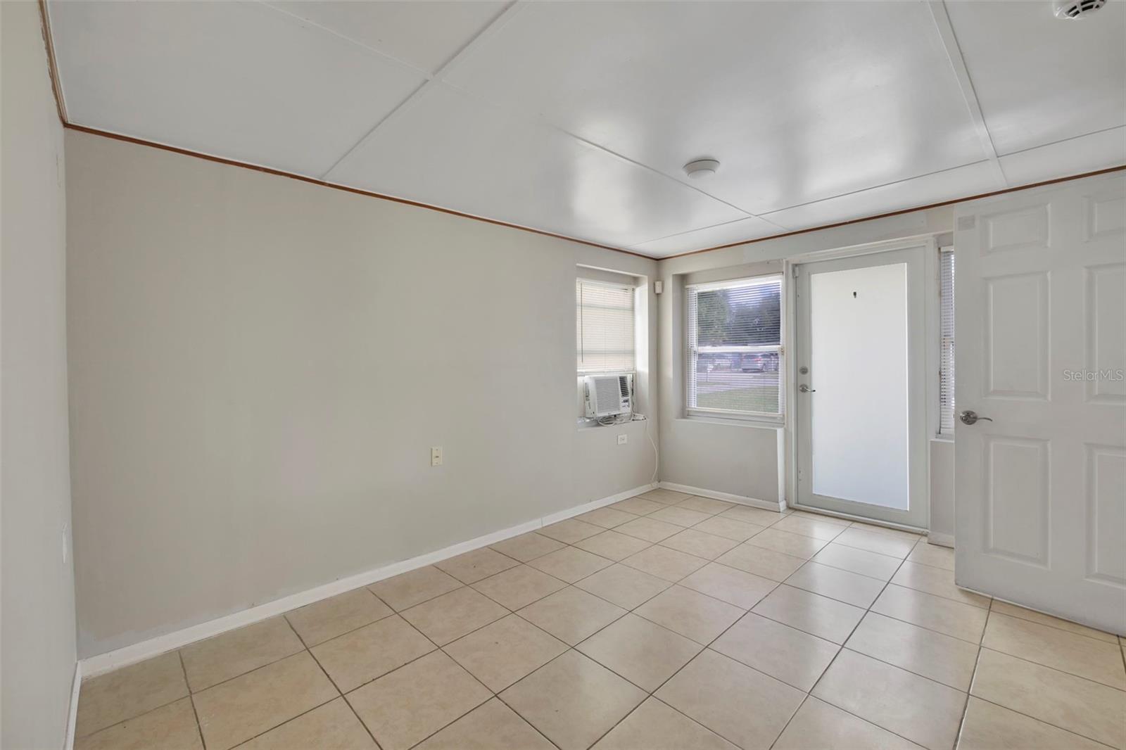 2331 W OAK ST, KISSIMMEE, FL, 34741