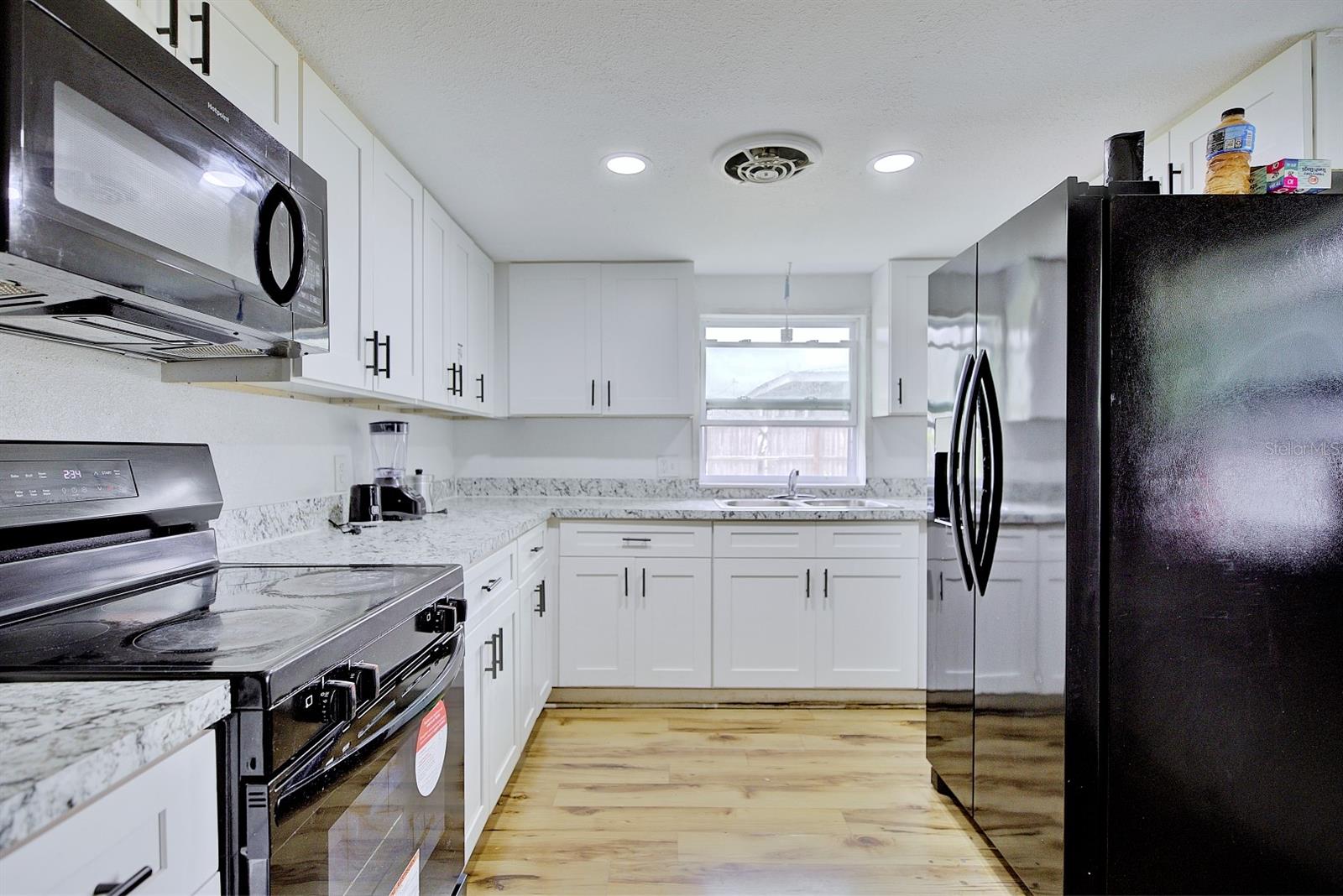 109 S ANOKA AVE, AVON PARK, FL, 33825