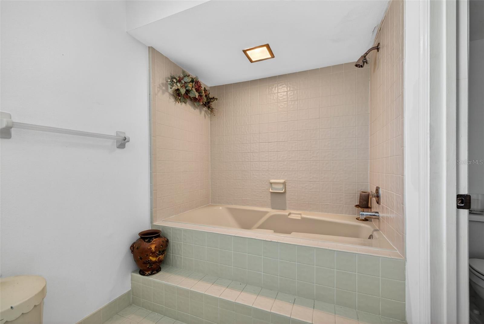 14820 14820 RUE DE BAYONNE #APT 402, CLEARWATER, FL, 33762