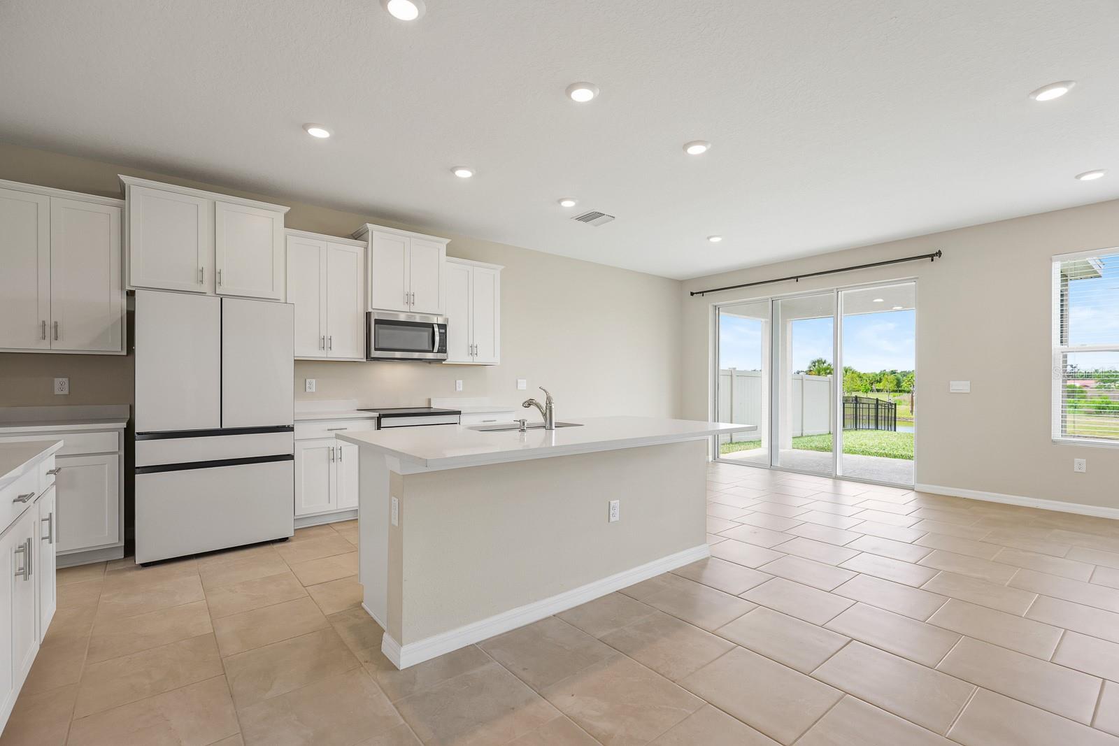 3809 SUNNY SPRING ST, PLANT CITY, FL, 33565