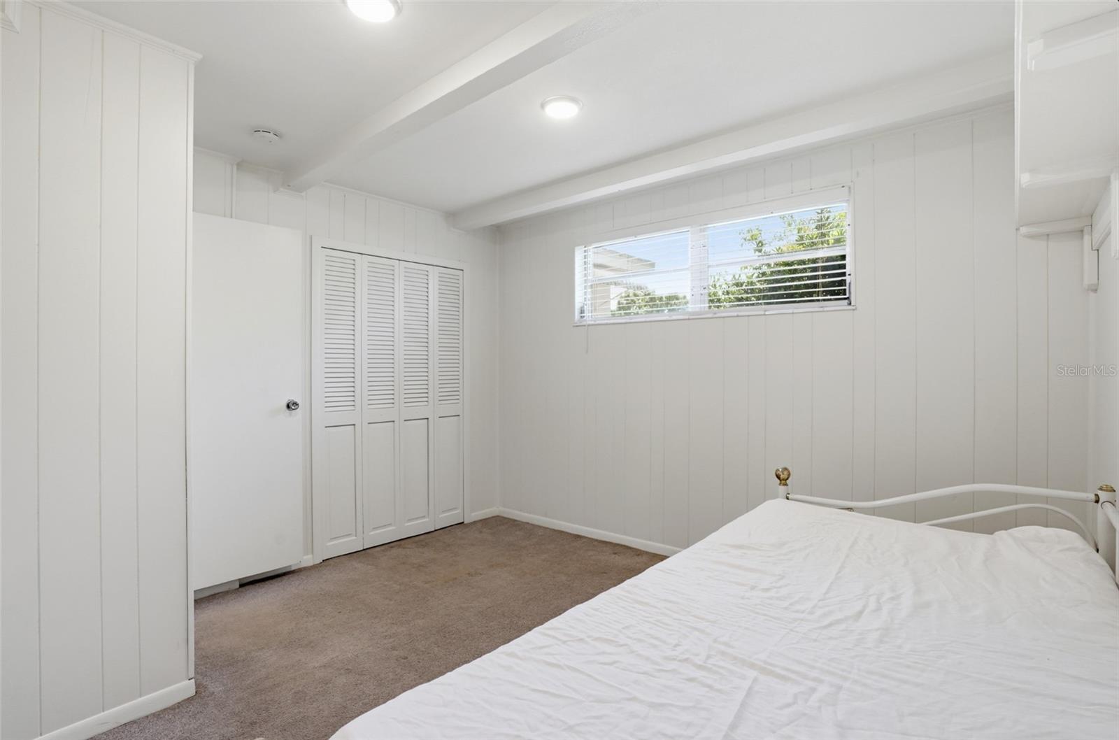 5941 49TH AVE N, KENNETH CITY, FL, 33709