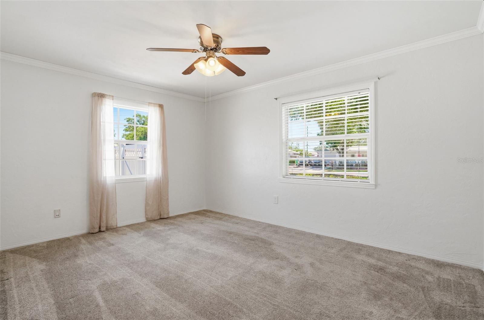 5941 49TH AVE N, KENNETH CITY, FL, 33709