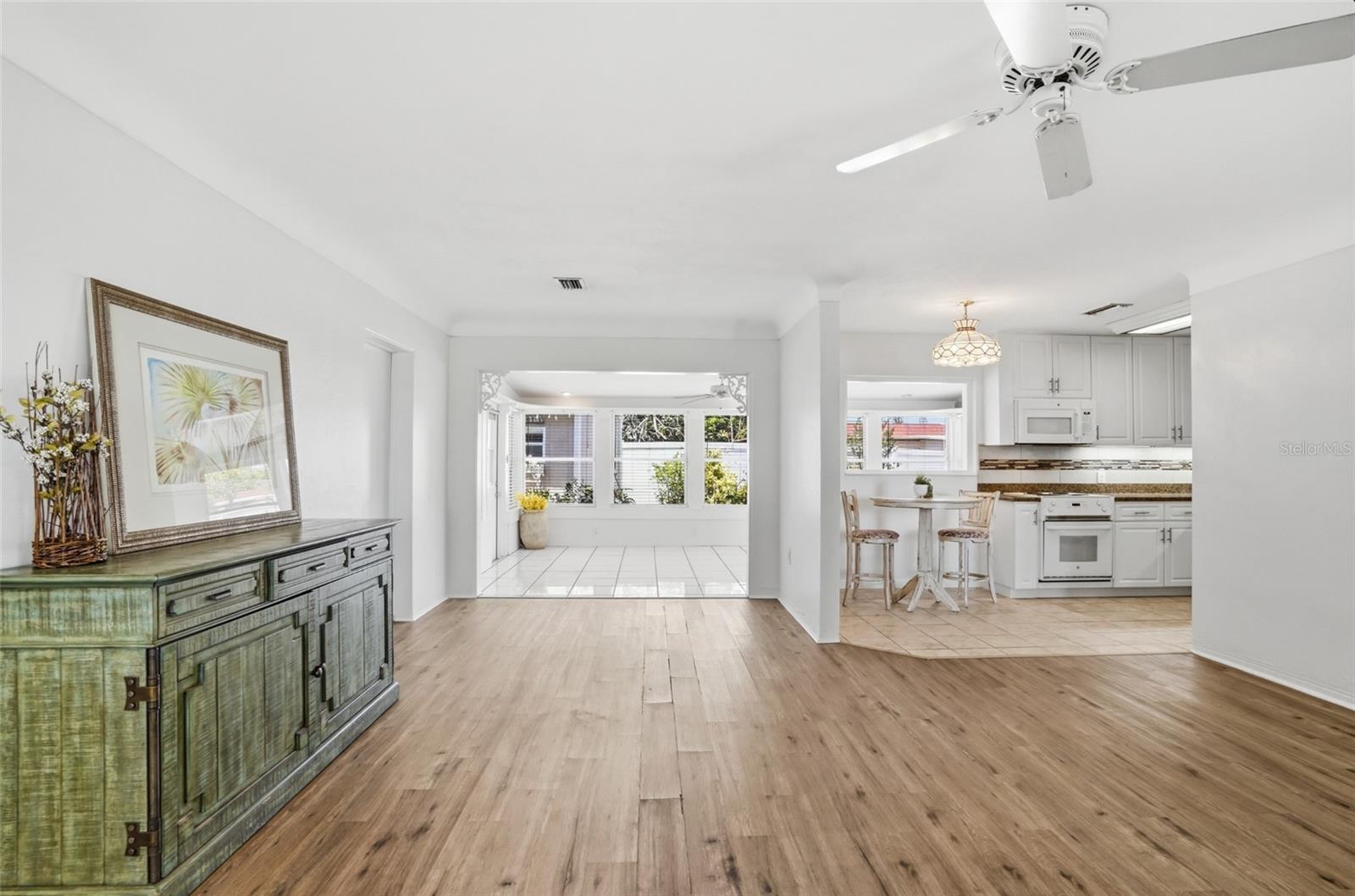 5941 49TH AVE N, KENNETH CITY, FL, 33709