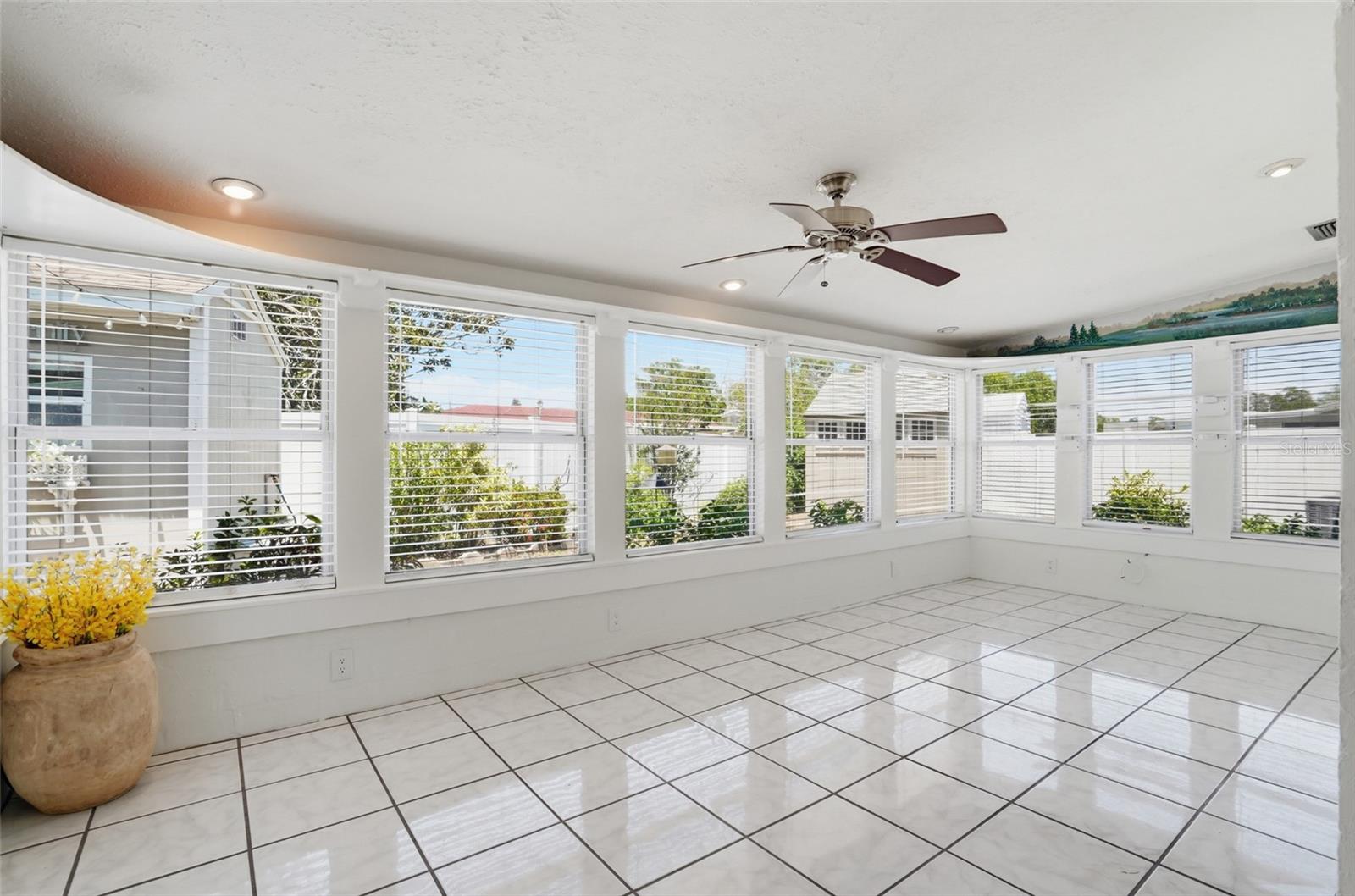 5941 49TH AVE N, KENNETH CITY, FL, 33709