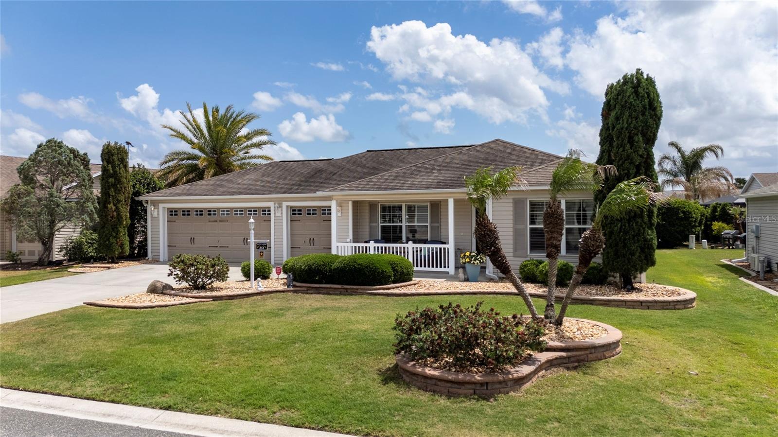 854 FENWICK LOOP, THE VILLAGES, FL, 32163