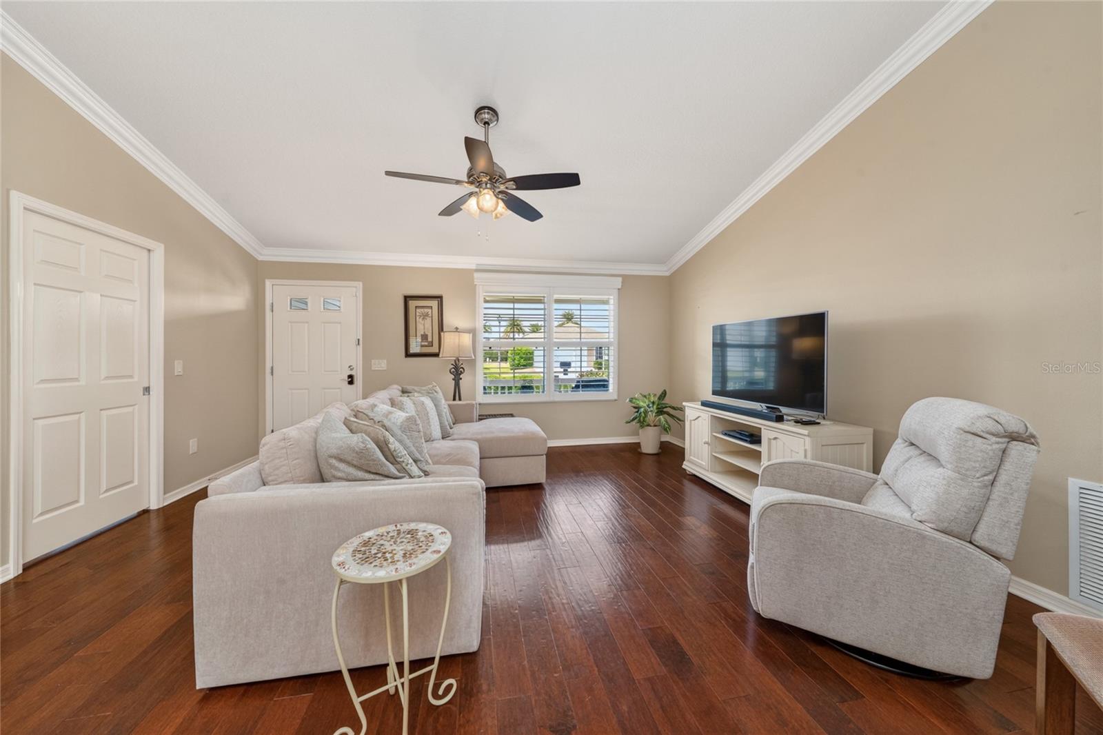 854 FENWICK LOOP, THE VILLAGES, FL, 32163