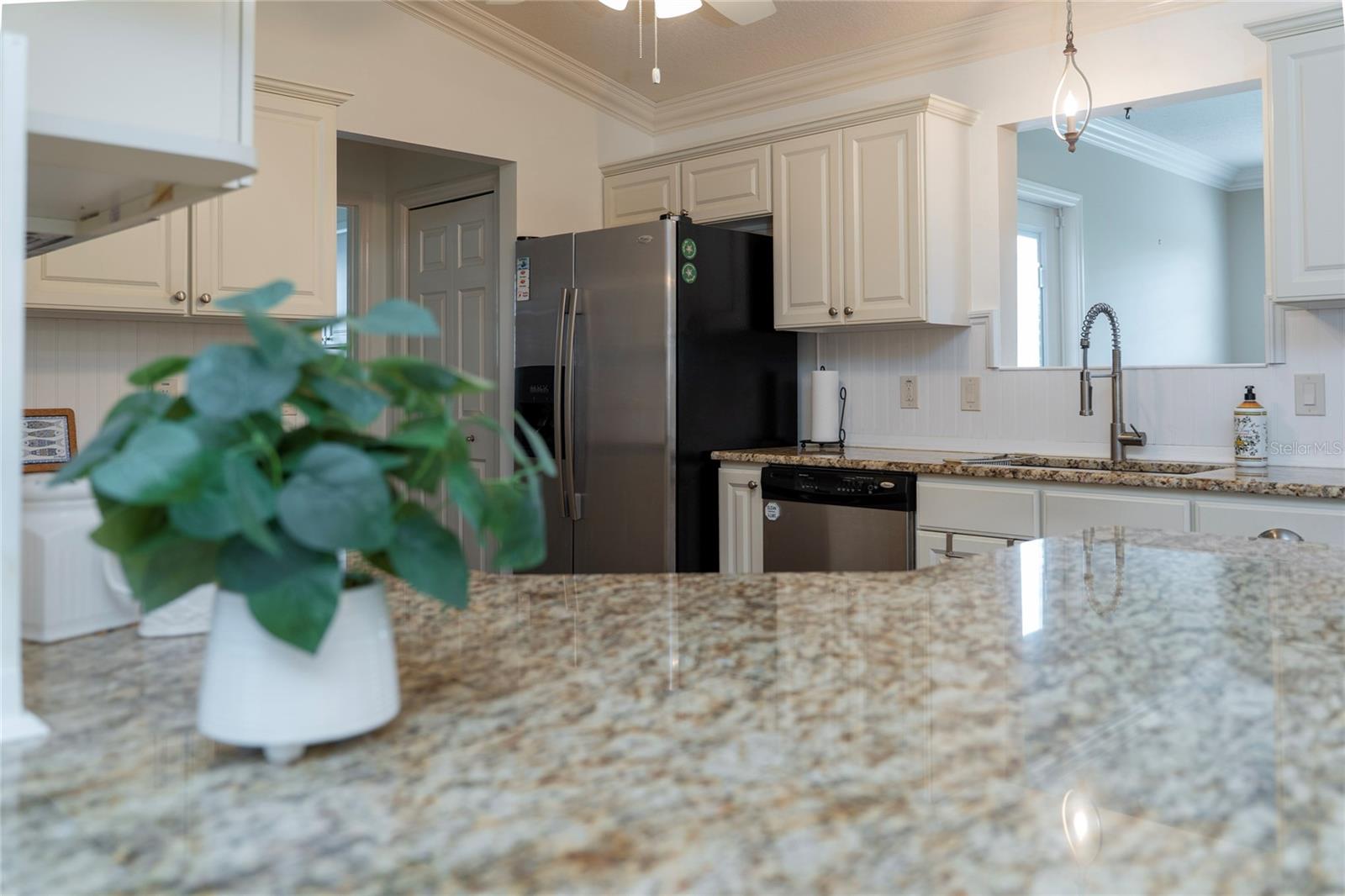 854 FENWICK LOOP, THE VILLAGES, FL, 32163