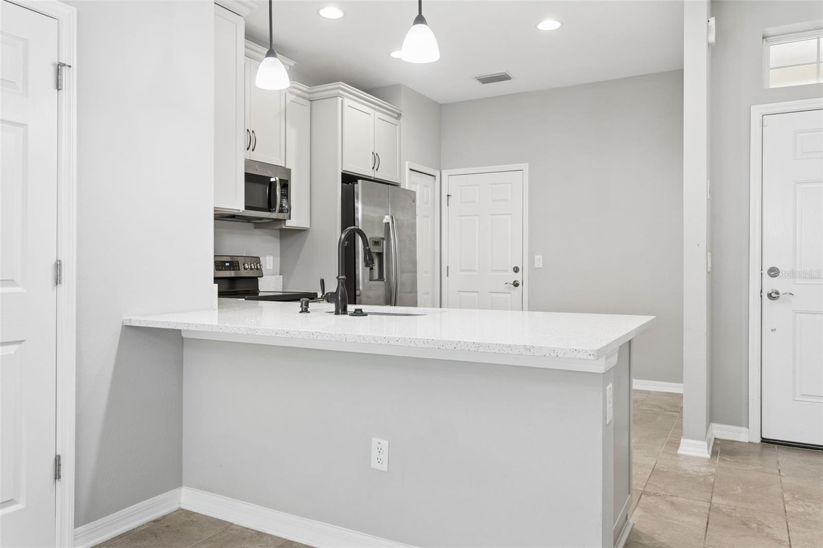 30090 SOUTHWELL LN, WESLEY CHAPEL, FL, 33543