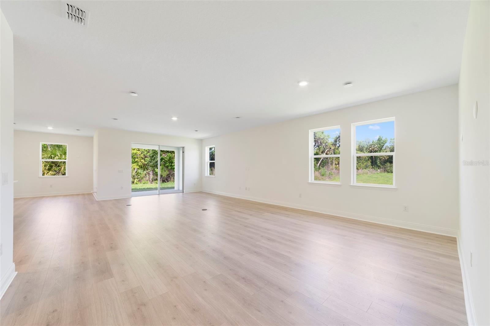 5260 SPARROW TREE PT, SANFORD, FL, 32773