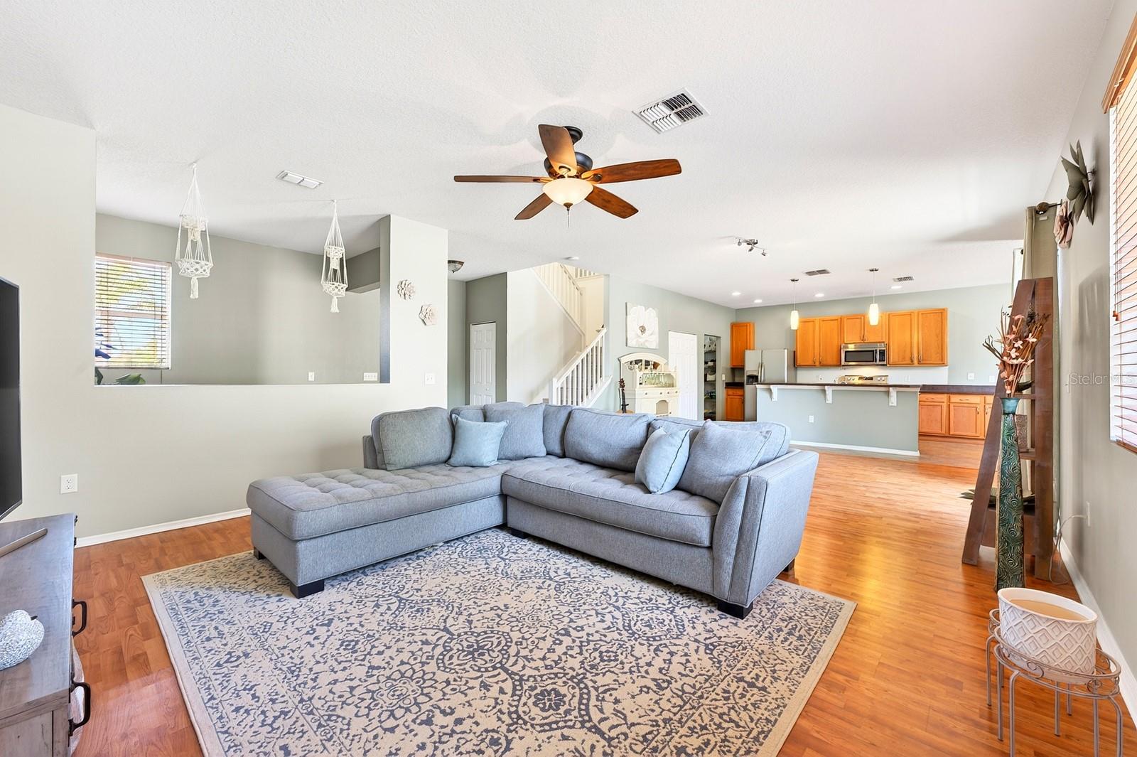 1681 STRATHMORE CIR, MOUNT DORA, FL, 32757