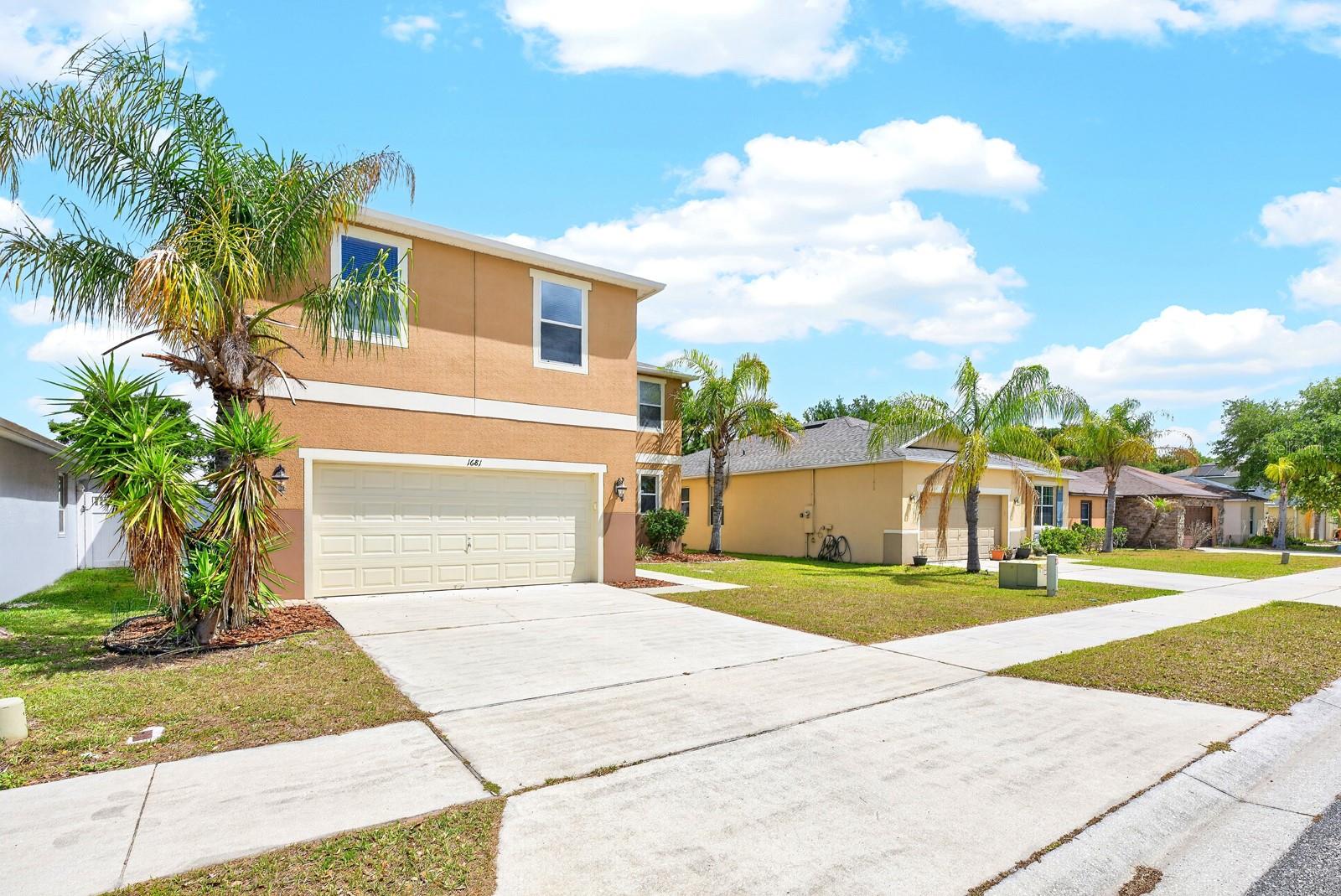1681 STRATHMORE CIR, MOUNT DORA, FL, 32757