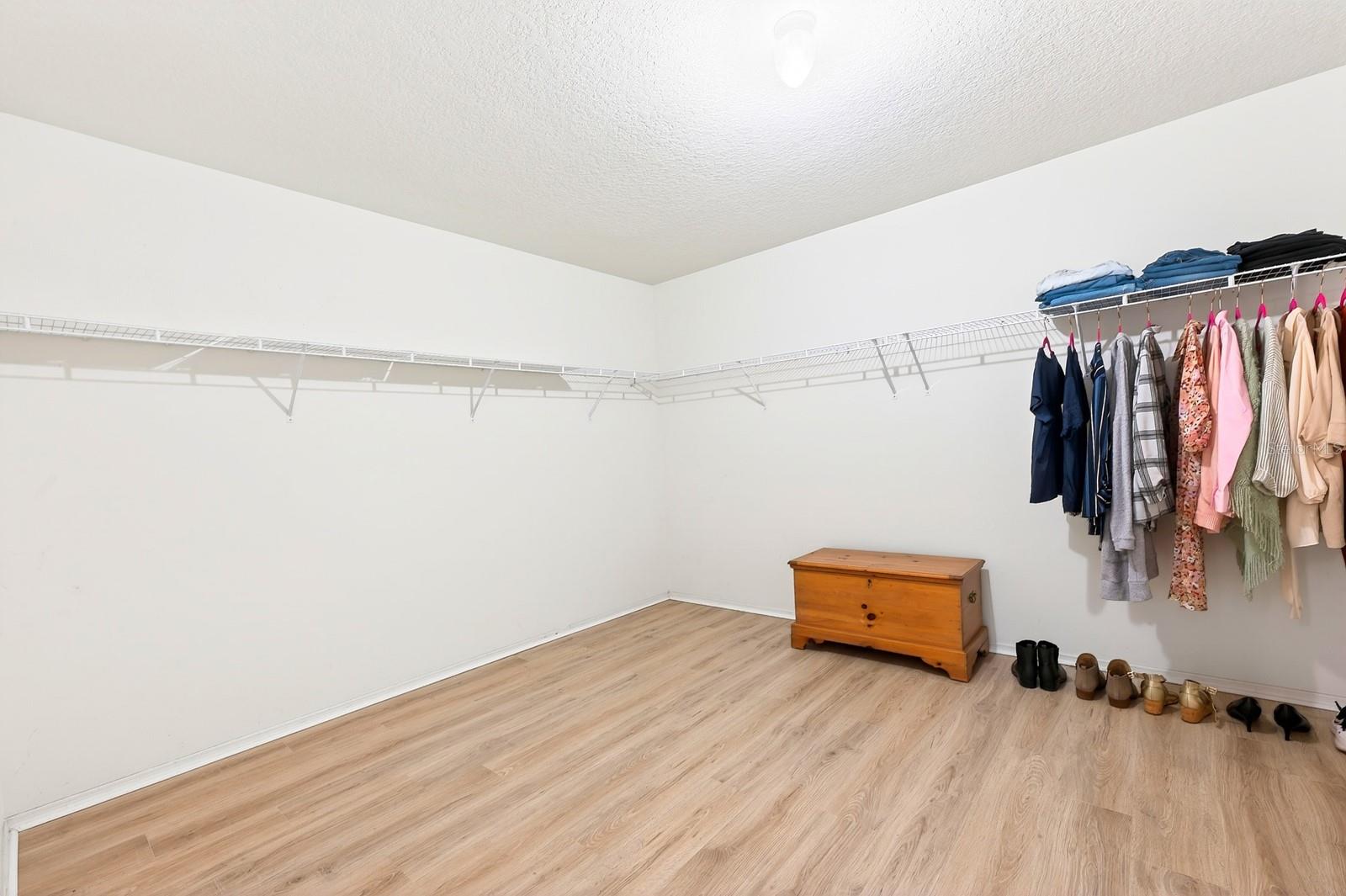 1681 STRATHMORE CIR, MOUNT DORA, FL, 32757