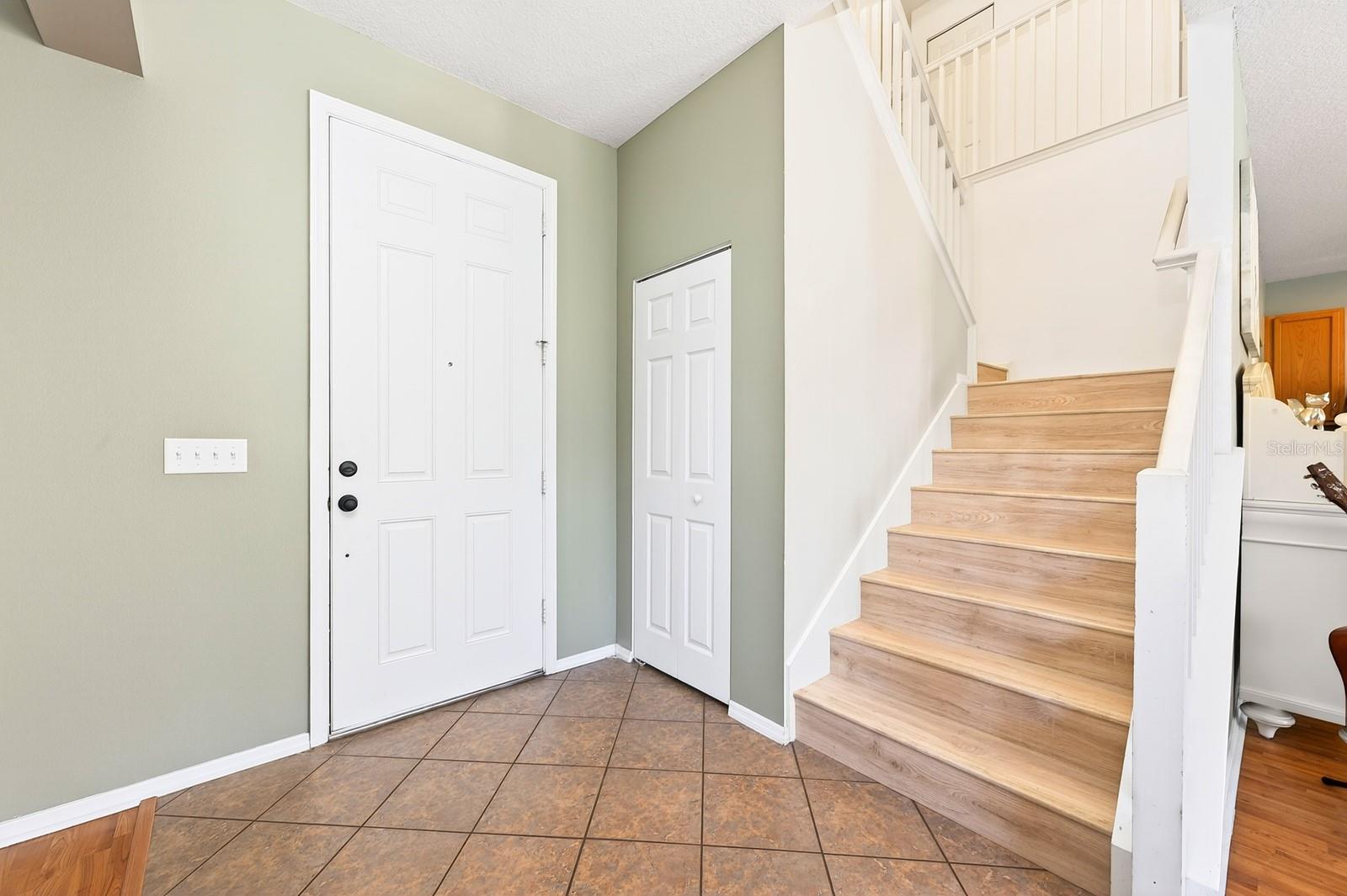 1681 STRATHMORE CIR, MOUNT DORA, FL, 32757