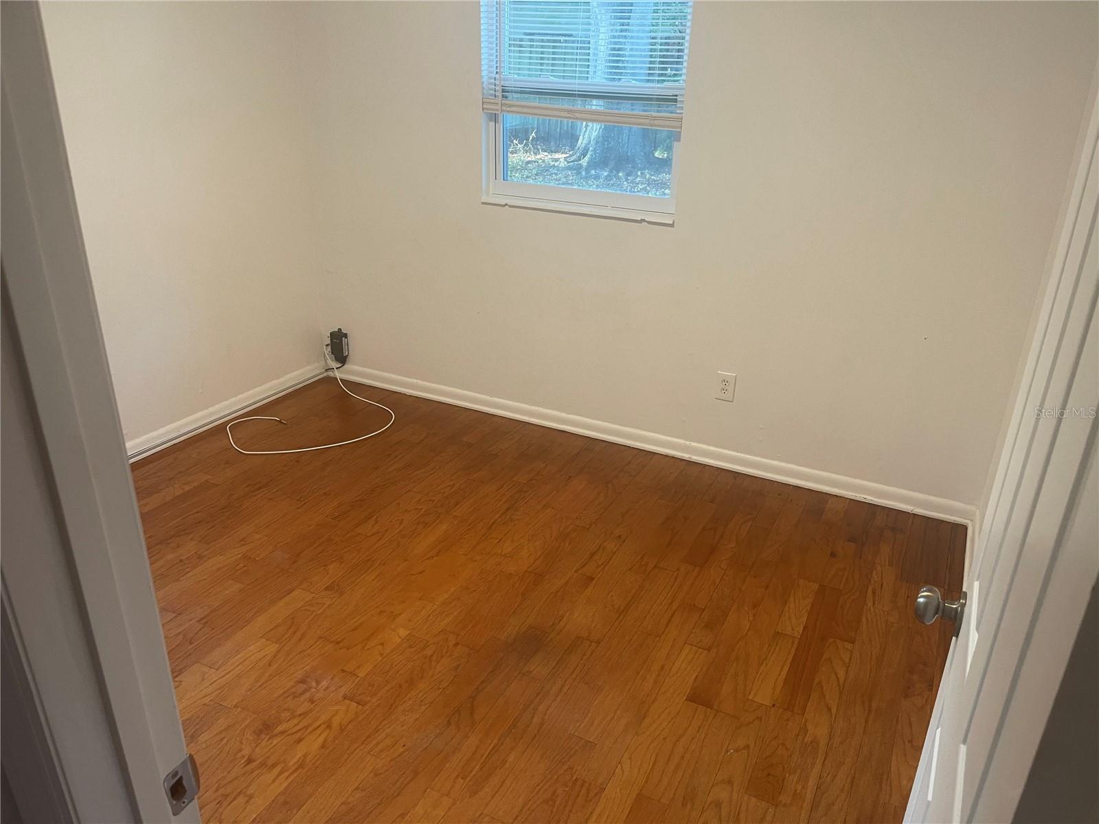 3302 W WALLACE AVE, TAMPA, FL, 33611