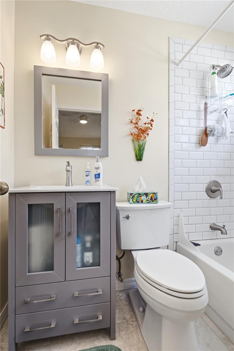 9034 LAKE PLACE LN #9034, TAMPA, FL, 33634