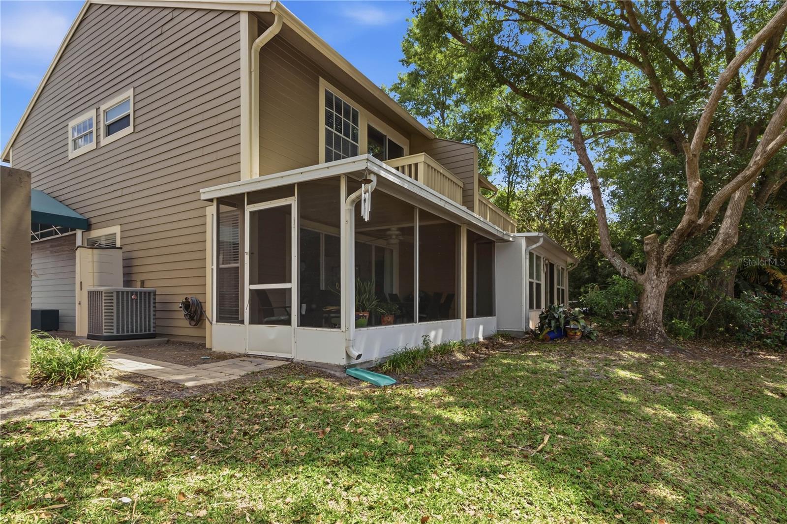 9034 LAKE PLACE LN #9034, TAMPA, FL, 33634