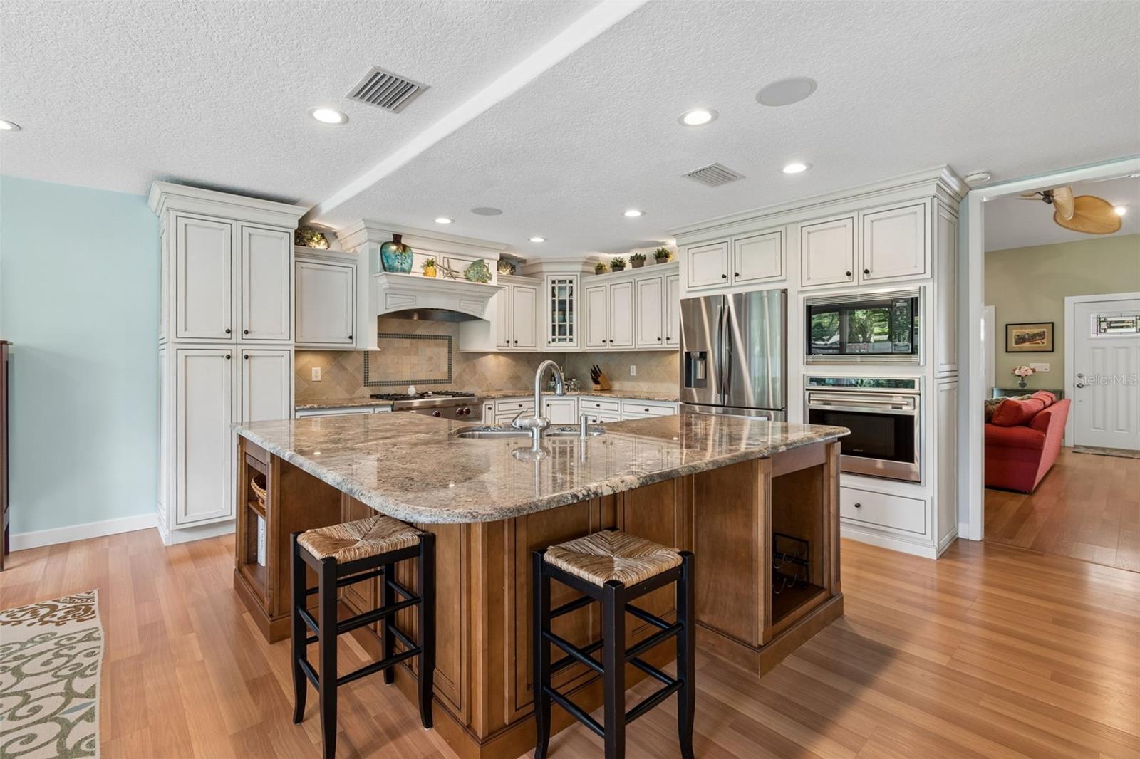 3104 TARABROOK DR, TAMPA, FL, 33618